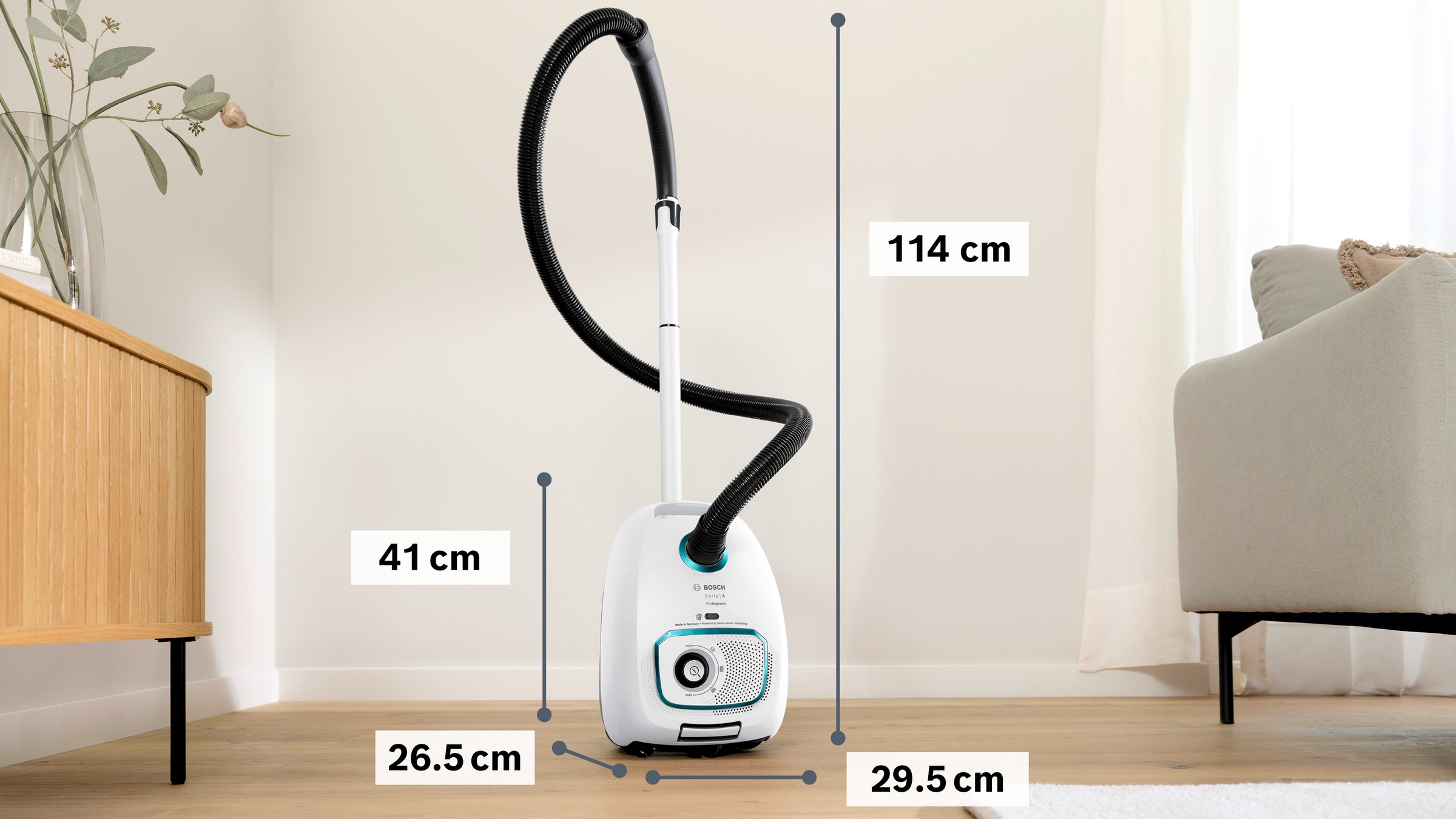 BOSCH Bodenstaubsauger »Serie 4 ProHygienic BGD41HYG, ideal für Allergiker, Hygiene-Filter«, 600 W, mit Beutel, 10 Jahre Motorgarantie, integriertes Zubehör, langes Kabel, weiß