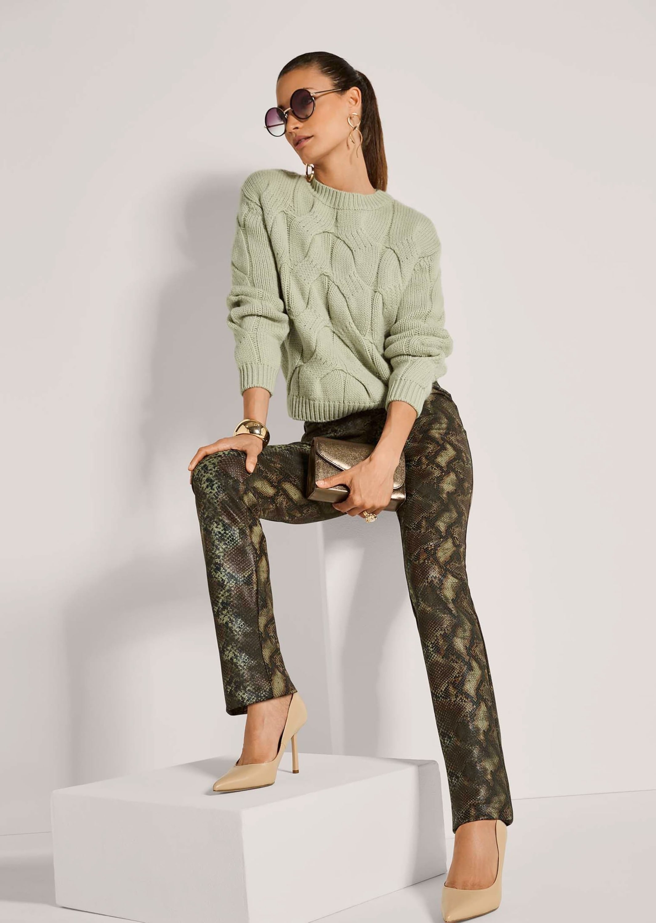 MADELEINE Longpullover »Strickpullover Moderner Wollpullover mit Zopfmuster«