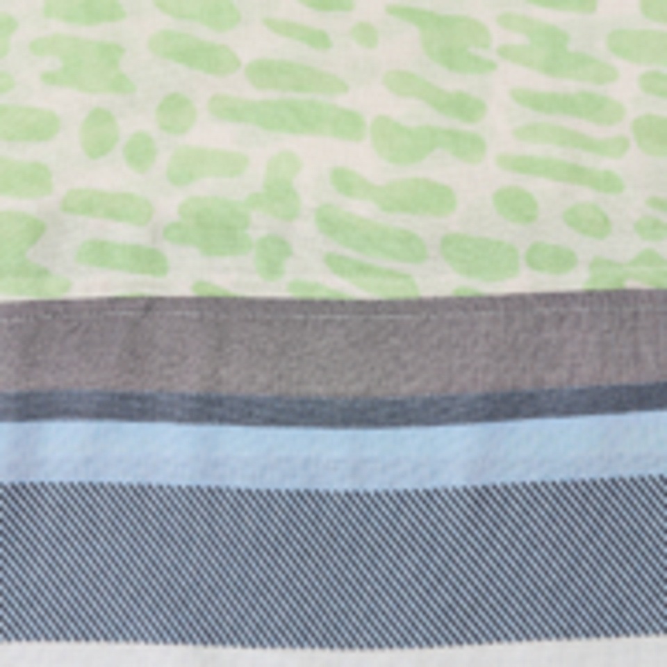 Cecil Loop mit grafischem Muster