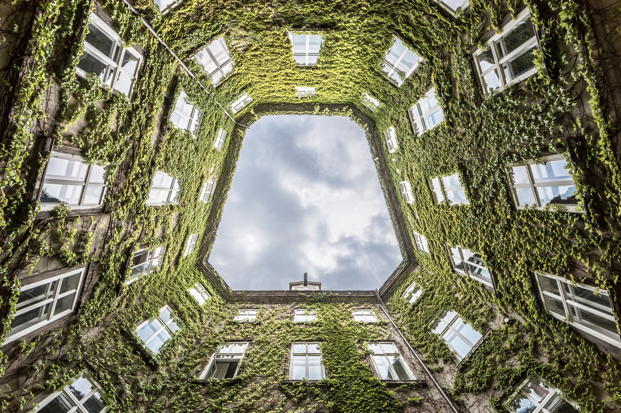 Papermoon Fototapete "Photo-Art LORENZA CANCIAN, WIENER HOF"