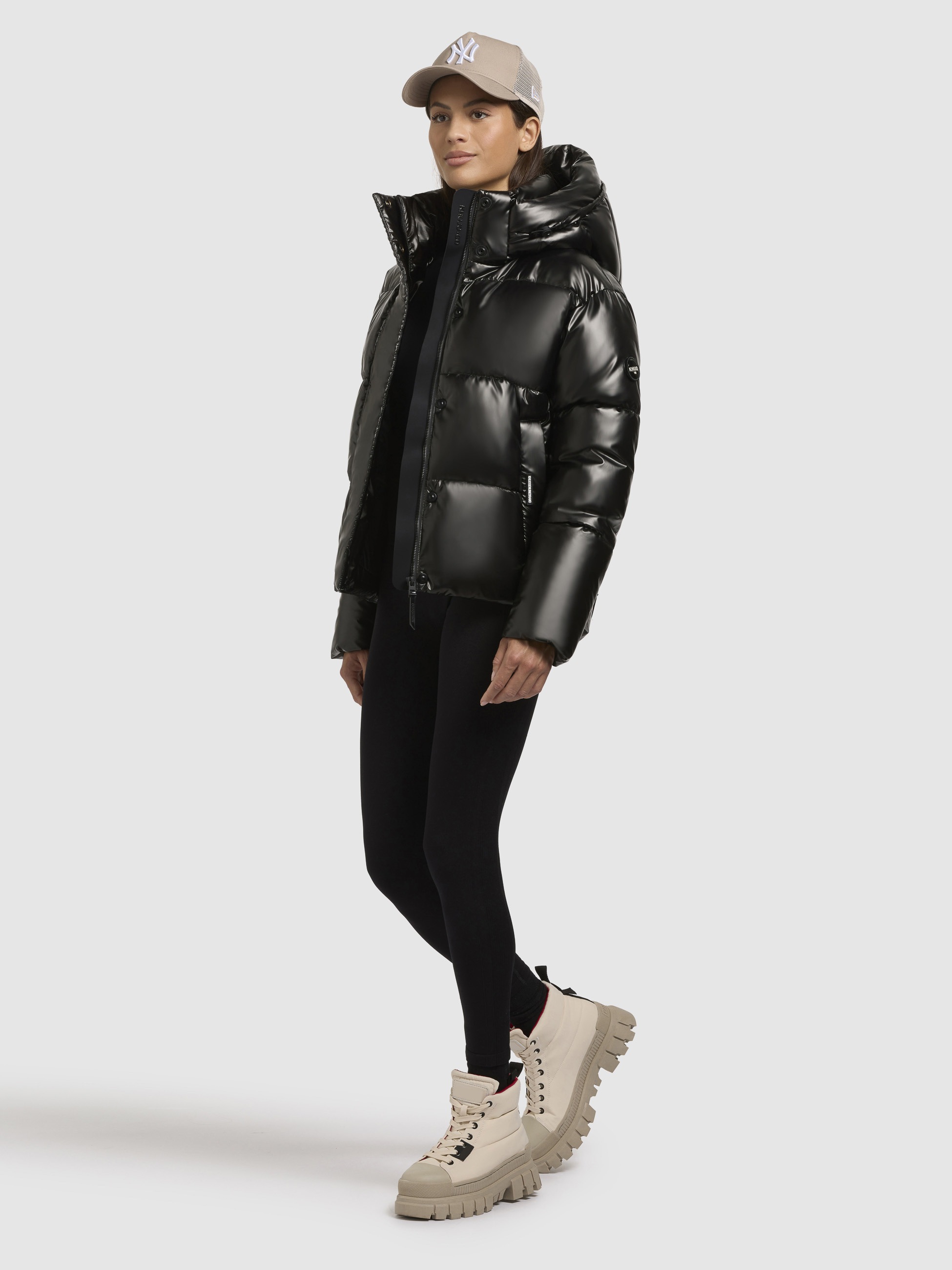 khujo Steppjacke »DEVINA SHINY«, mit Kapuze