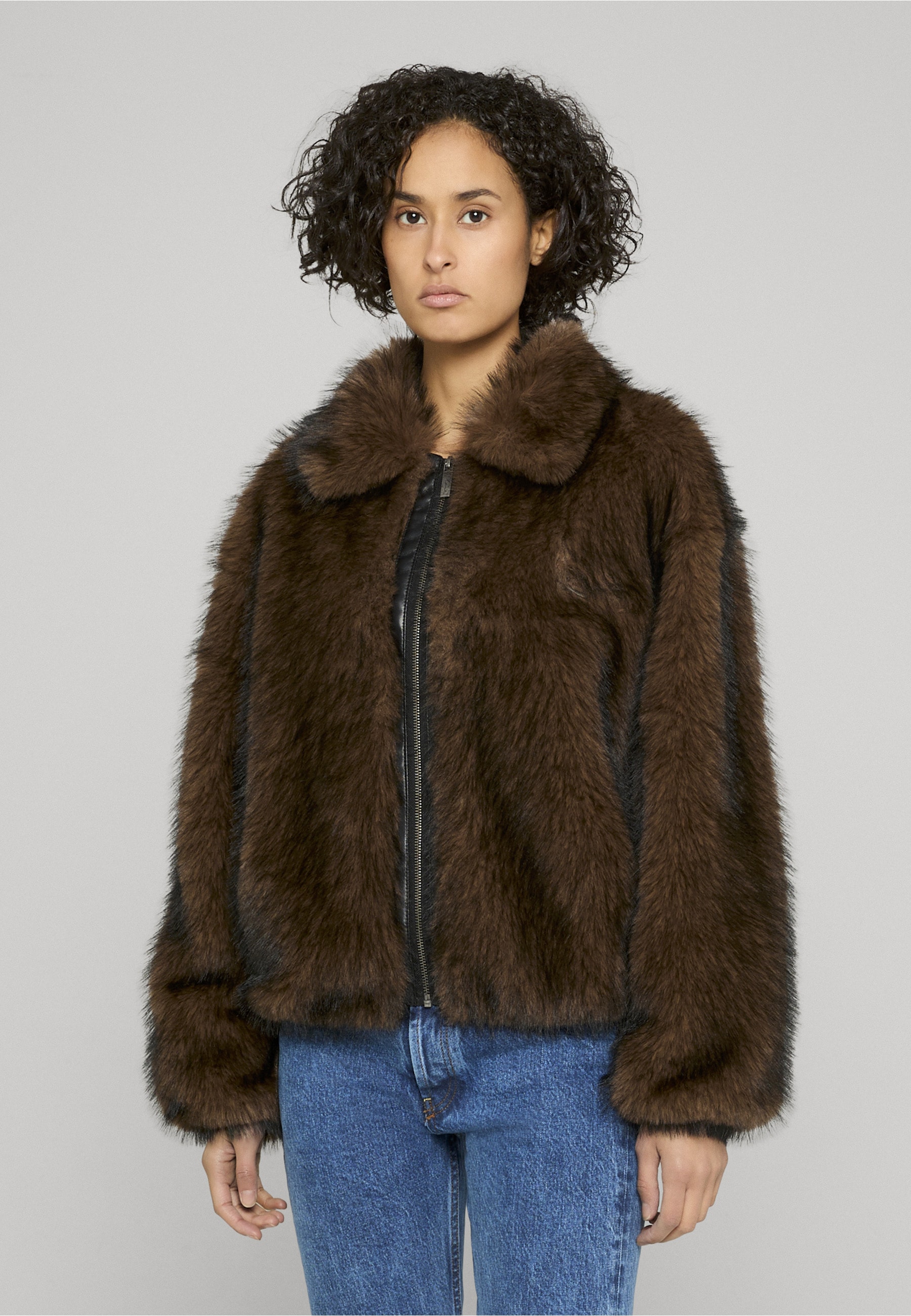Karl Kani Winterjacke »Karl Kani Metal Signature Faux Fur Jacket« 1 Stk. tlg. ohne Kapuze