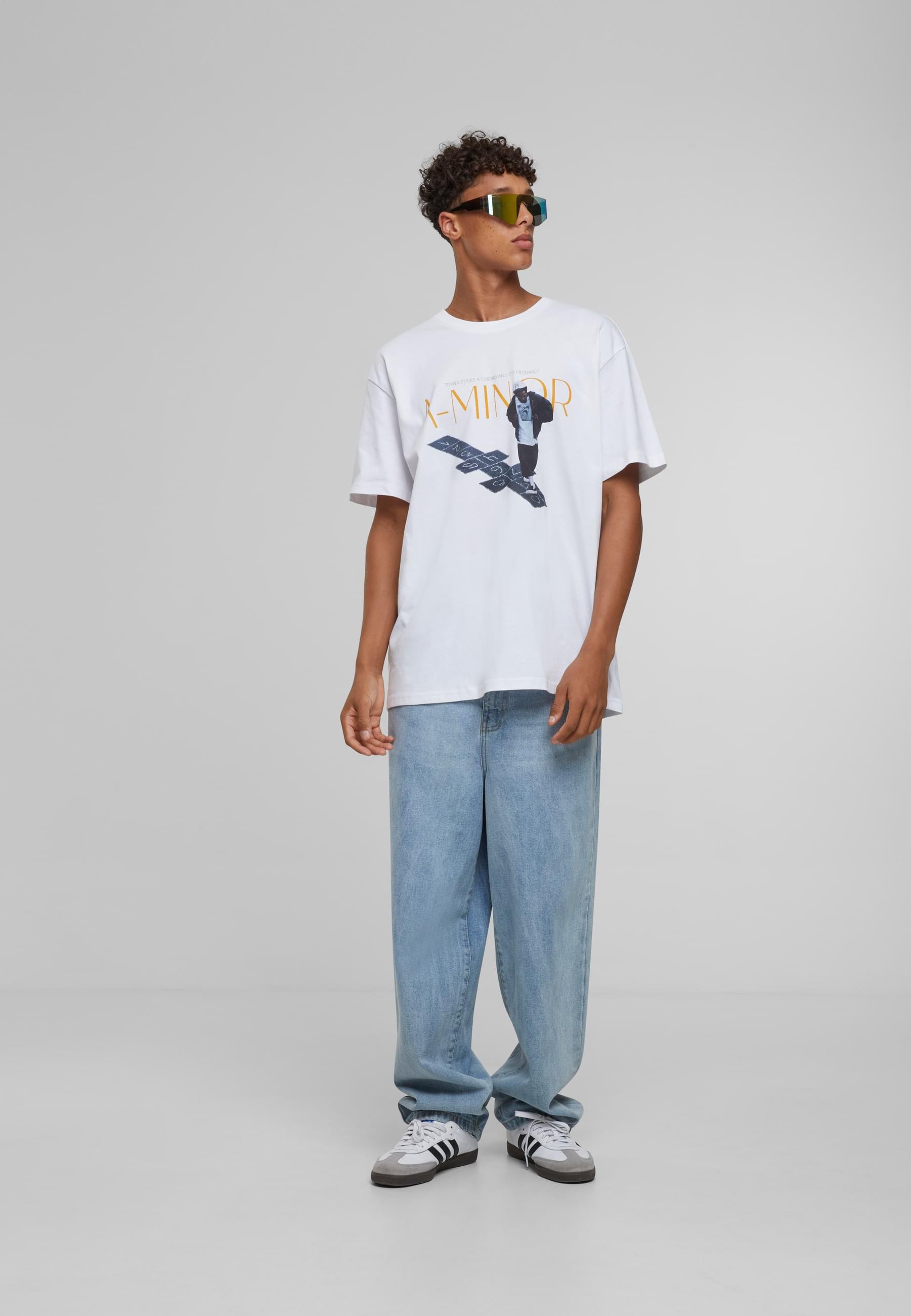 Upscale by Mister Tee T-Shirt »Upscale by Mister Tee A-Minor Oversize Tee«, (1 tlg.)