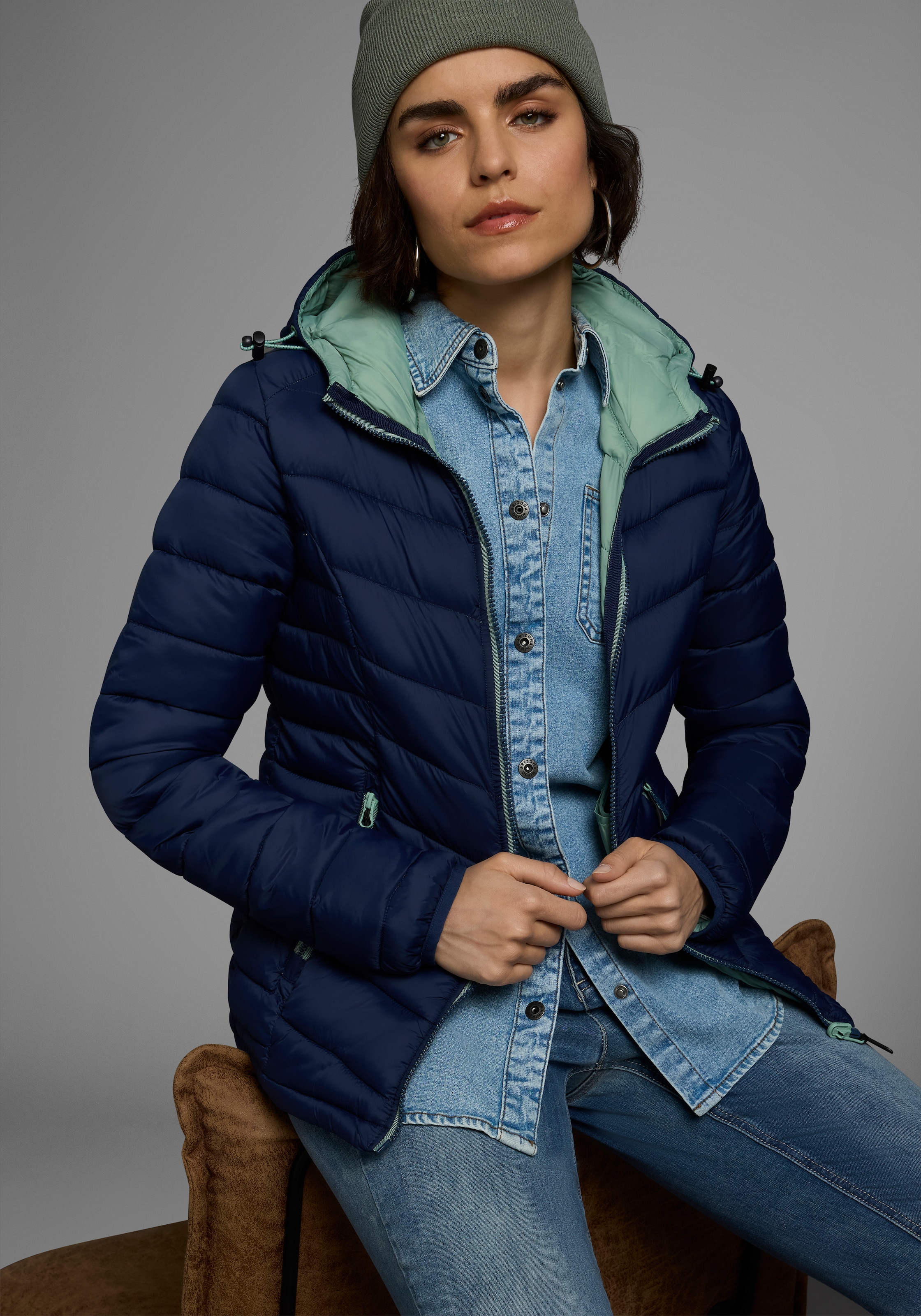 Polarino Steppjacke, mit Kapuze, für kühle Tage, aus leichtem Webmaterial, wasserabweisend