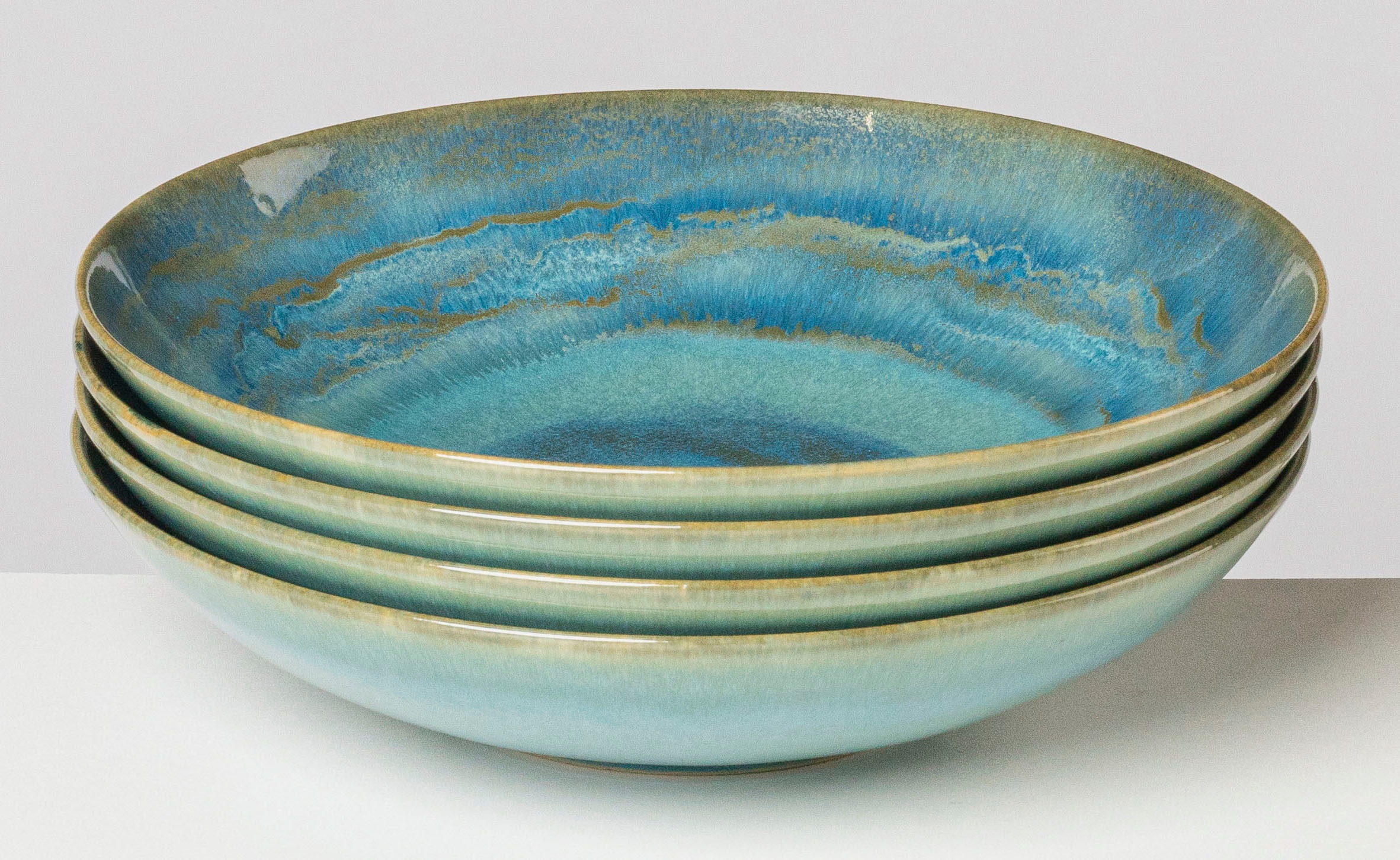 GIPFELSTÜCK Suppenteller "Tiefer See", 22cm, bunt, Speiseteller, Scandi-Style, glänzende Reaktivglasur, jedes Stück ein Unikat