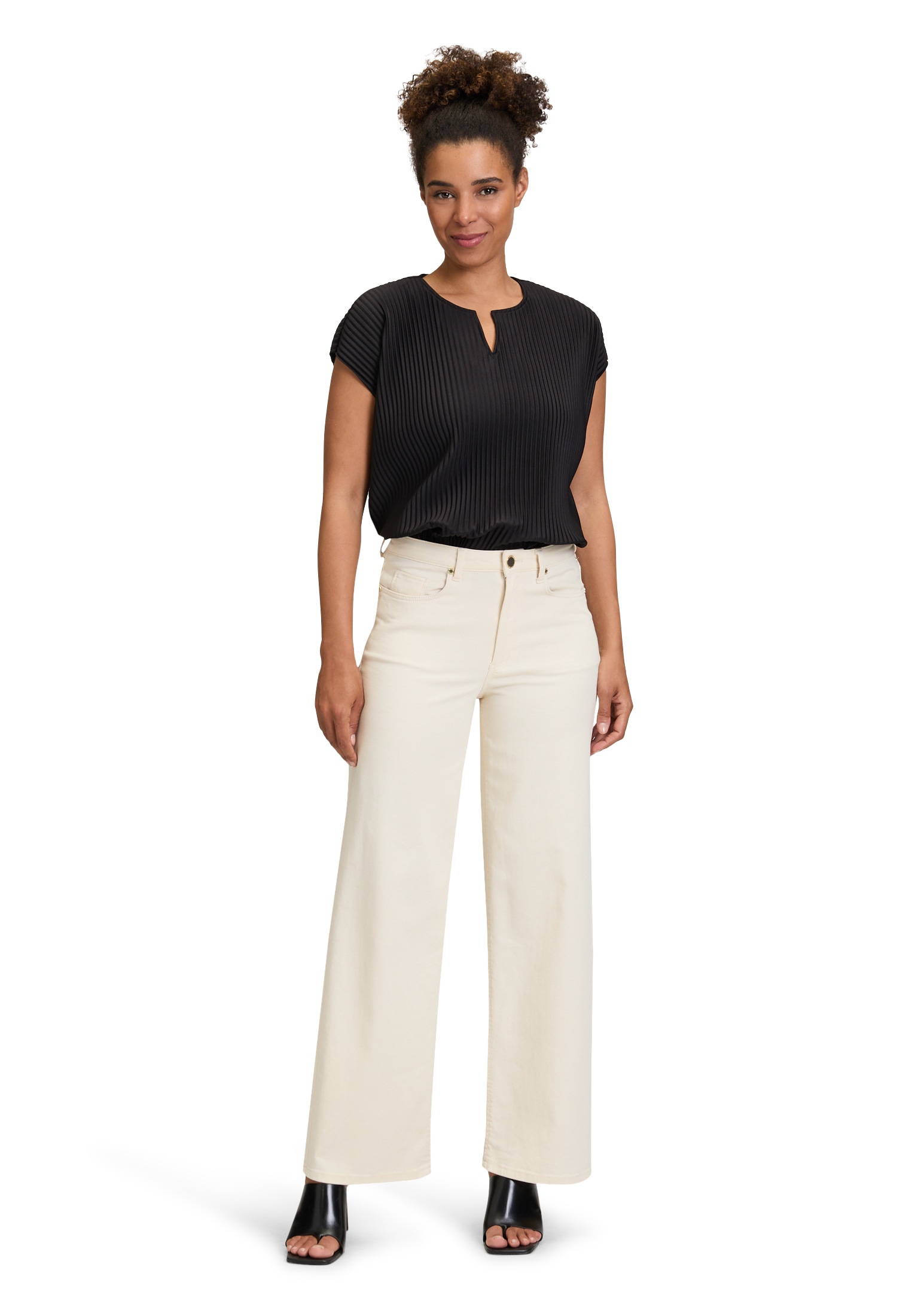 Betty&Co Kurzarmshirt »Betty & Co Damen Kurzarm-Shirt mit Plissee«, (1 tlg.), Plissee
