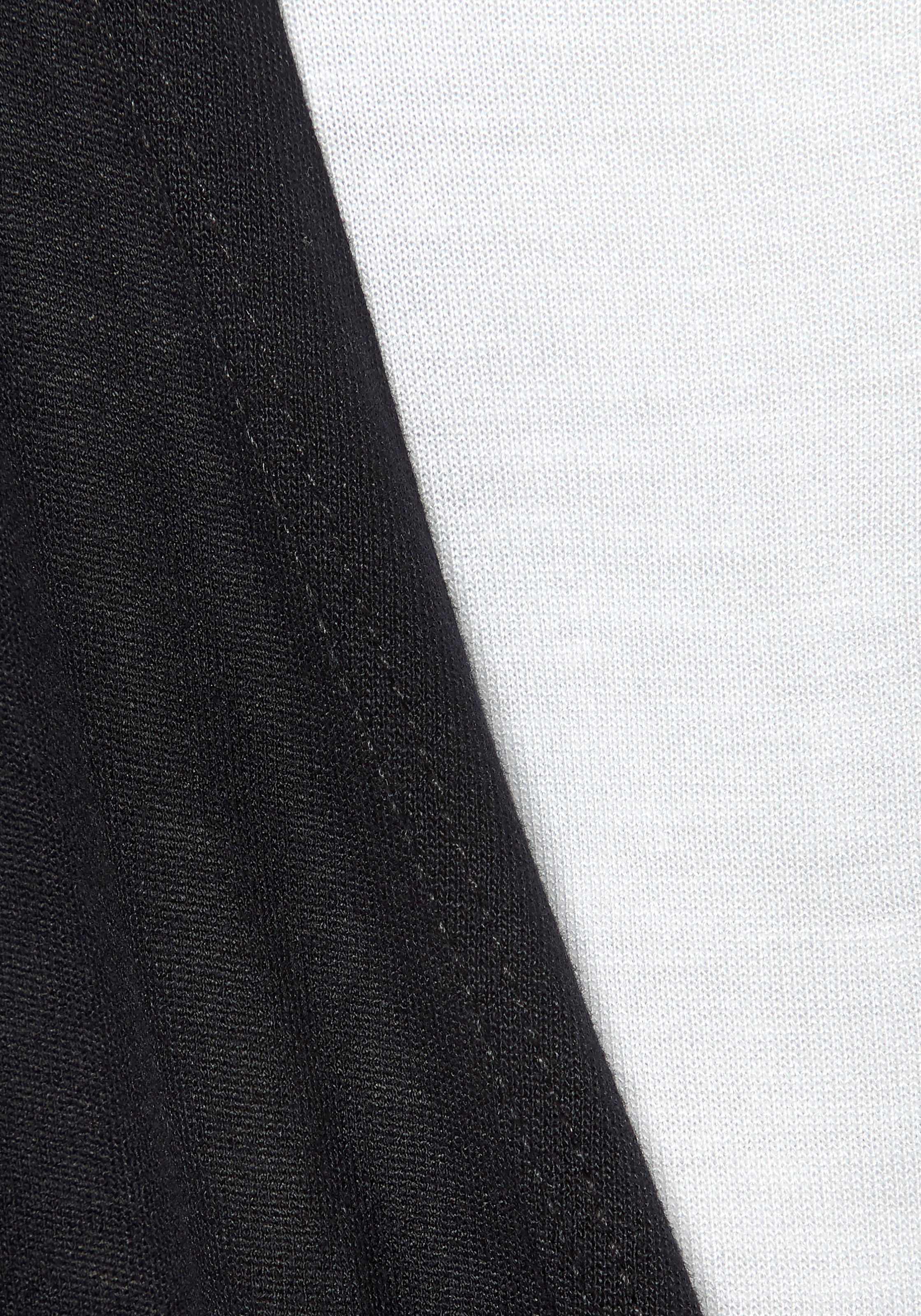 LASCANA Kurzarmshirt in zweilagiger Optik