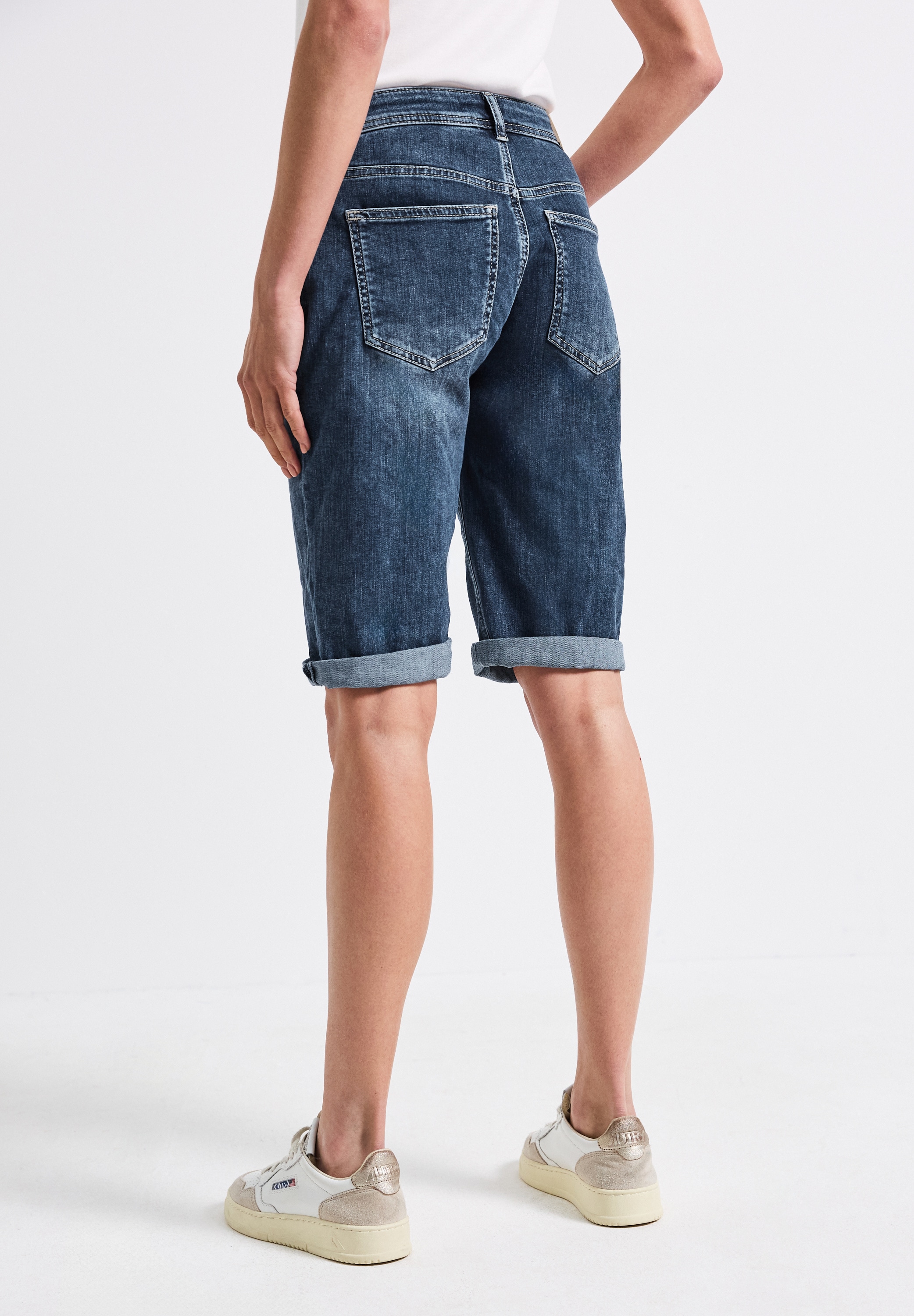 STREET ONE Gerade Jeans, in dunkelblauer Waschung