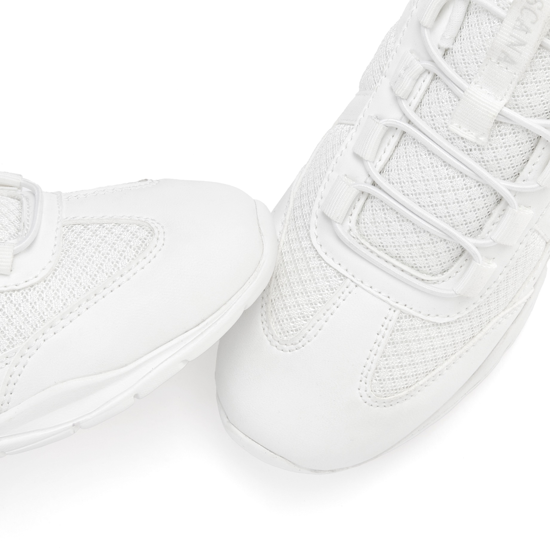 LASCANA Slip-On Sneaker White Size 42 3