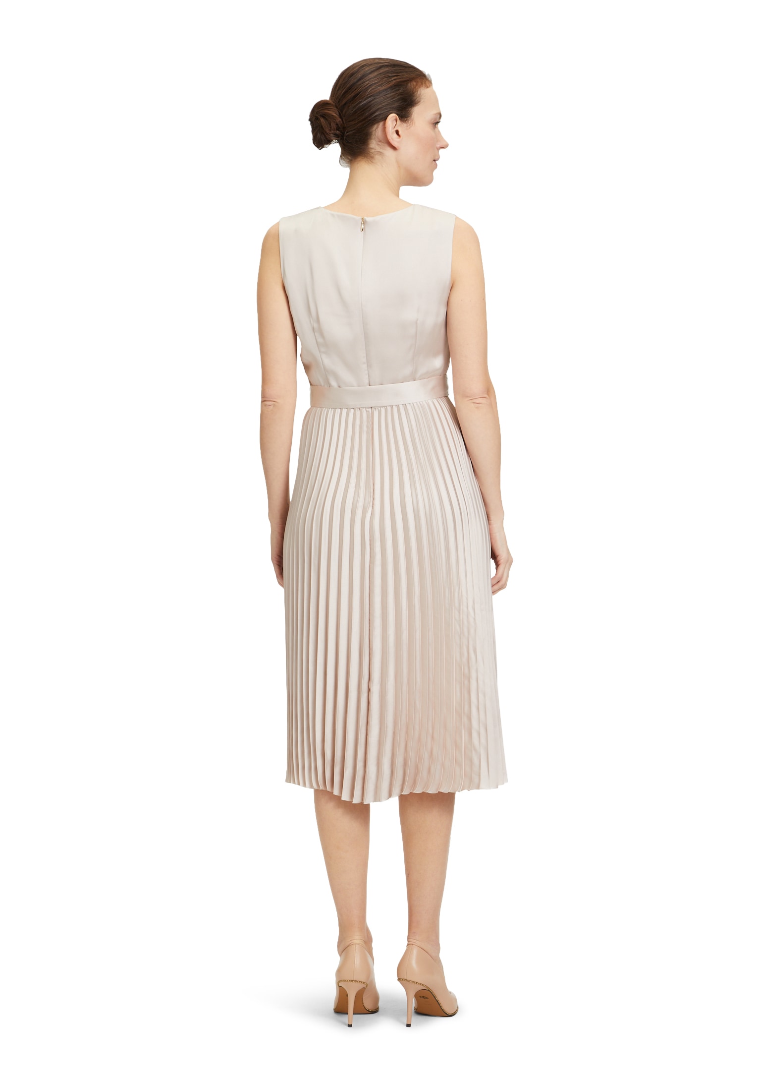 Betty&Co Chiffonkleid »Betty & Co Chiffonkleid mit Plissee«, Plissee