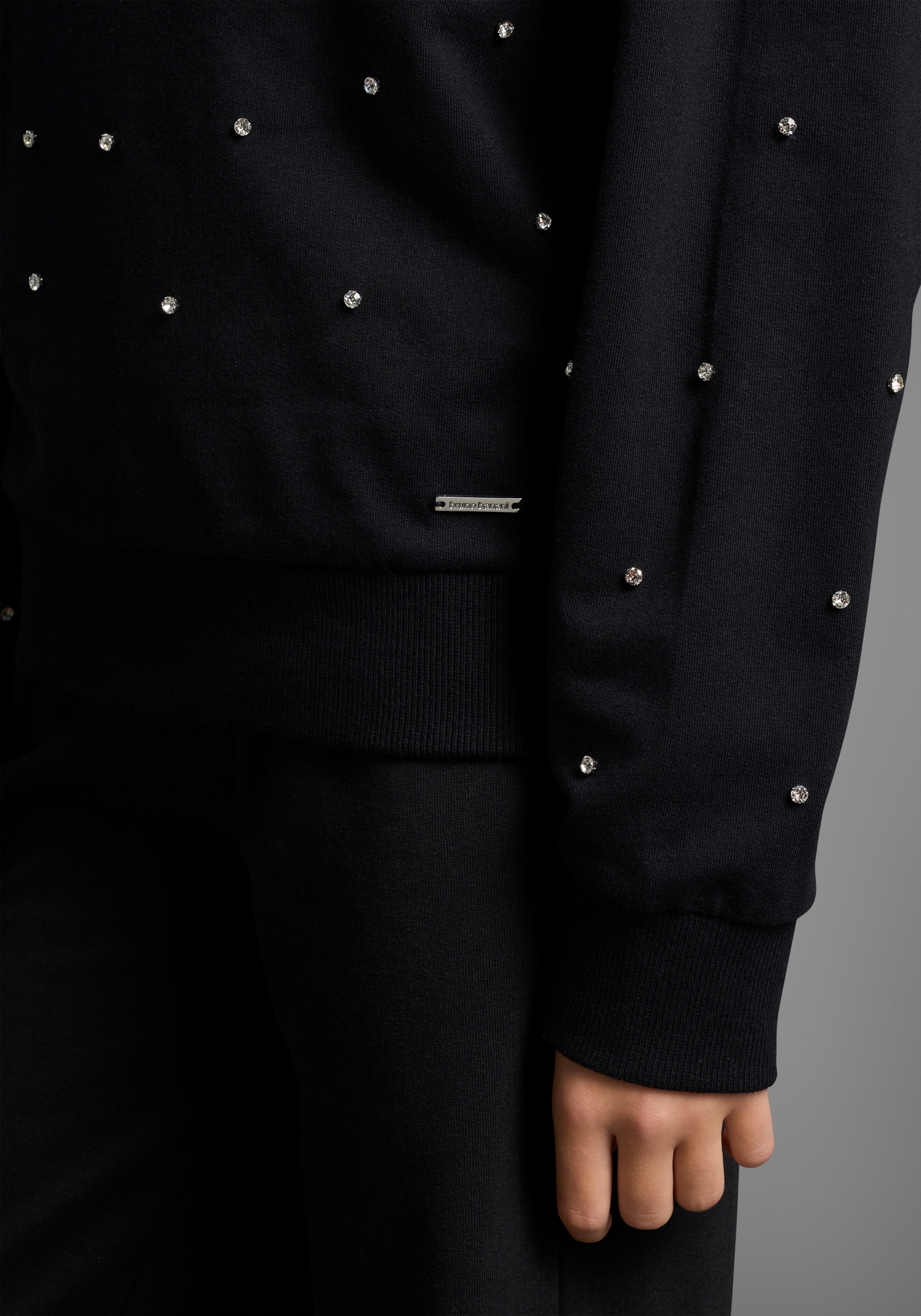 Thumbnail - Bruno Banani Sweatshirt "Kurzgeschnittenes Sweatshirt mit Strass-Steinen", Für TEENS. Trendiges Shirt mit Strass-Steinen