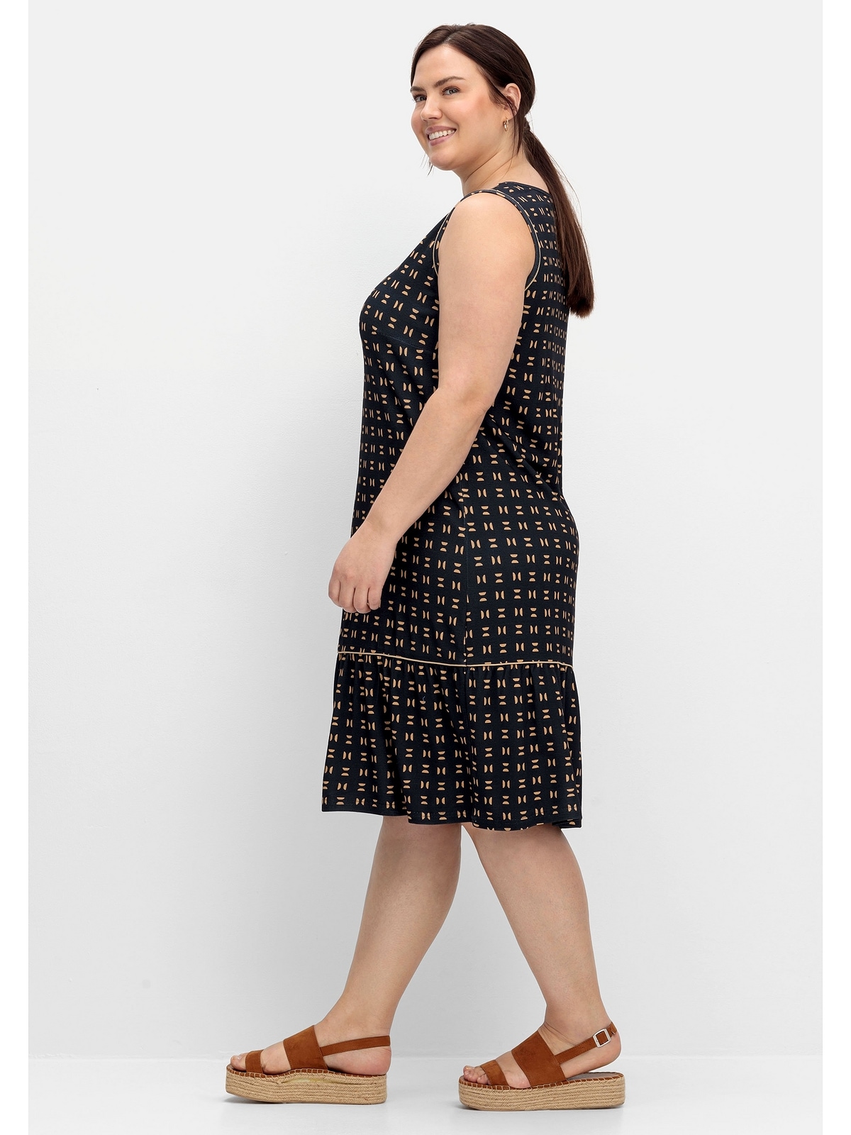 Sheego Jerseykleid »Große Größen«, mit Volant am Saum für kaufen | BAUR