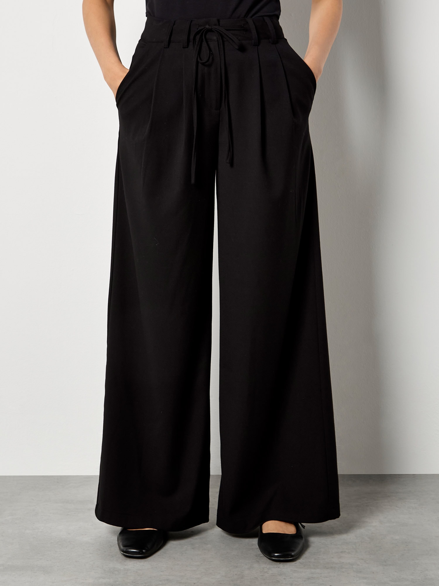 Apricot Stoffhose "Weite Hose" mit Plissee-Detail