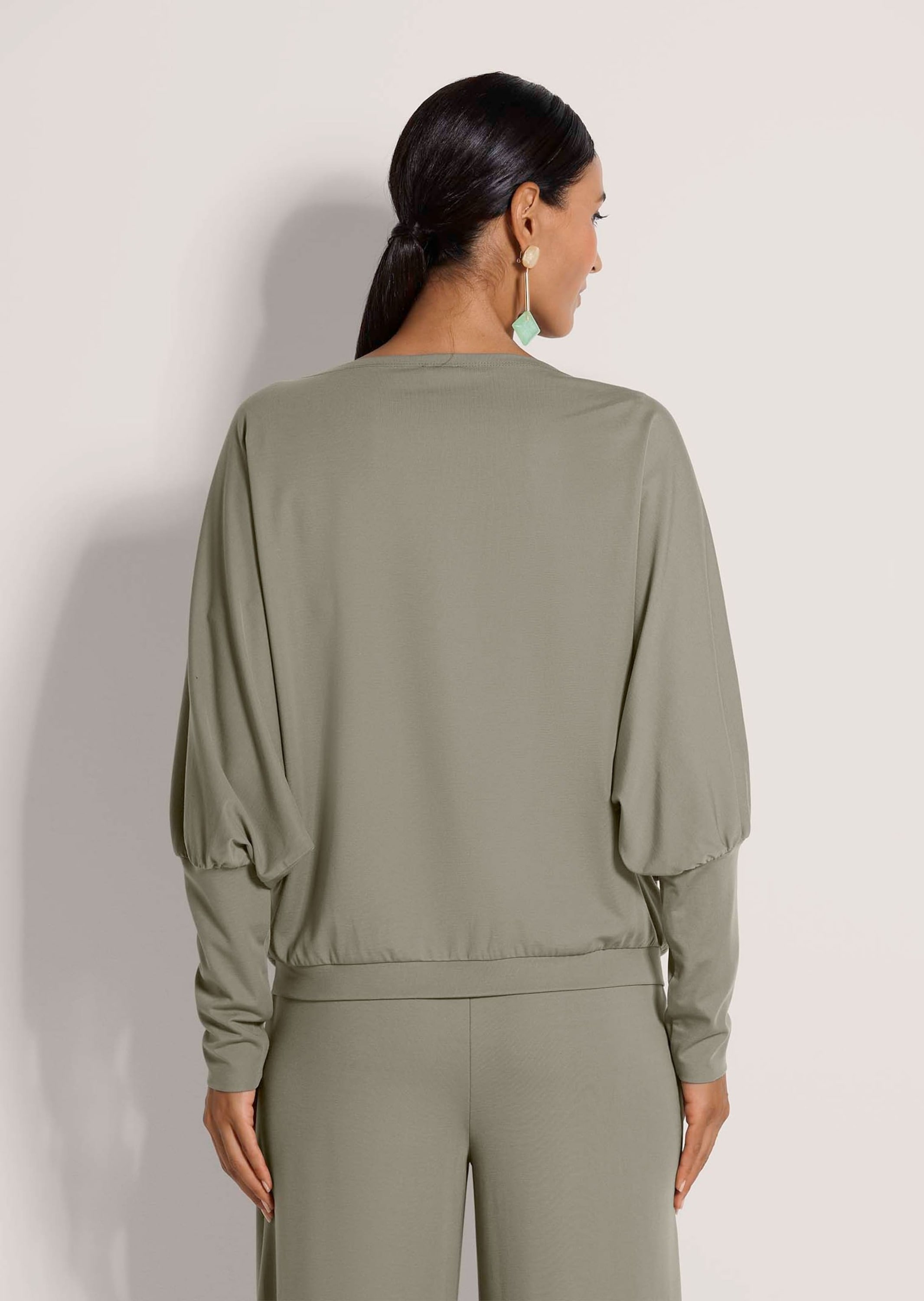 MADELEINE Langarmshirt »Langarmshirt Lockeres Longsleeve mit Fledermausärmeln« Weite Fledermausärmel