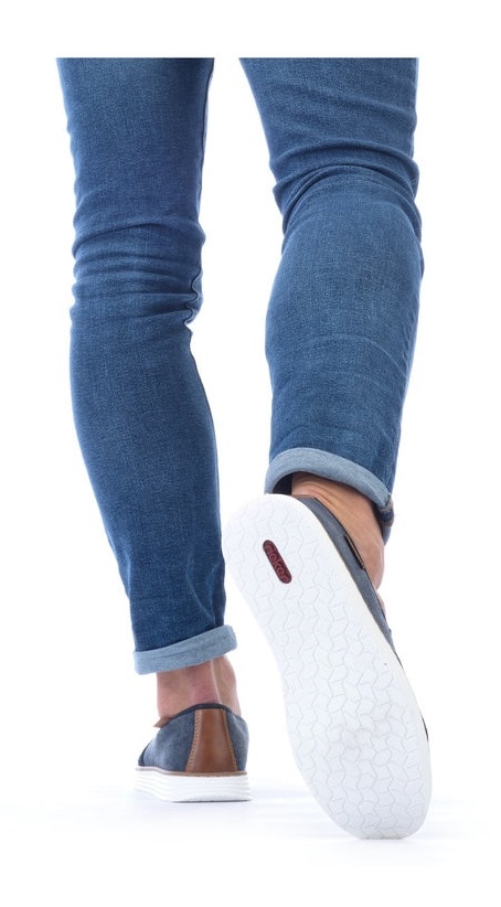 Rieker Slip-On Sneaker, Casual Slipper, Freizeitschuh mit gemustertem Innenfutter