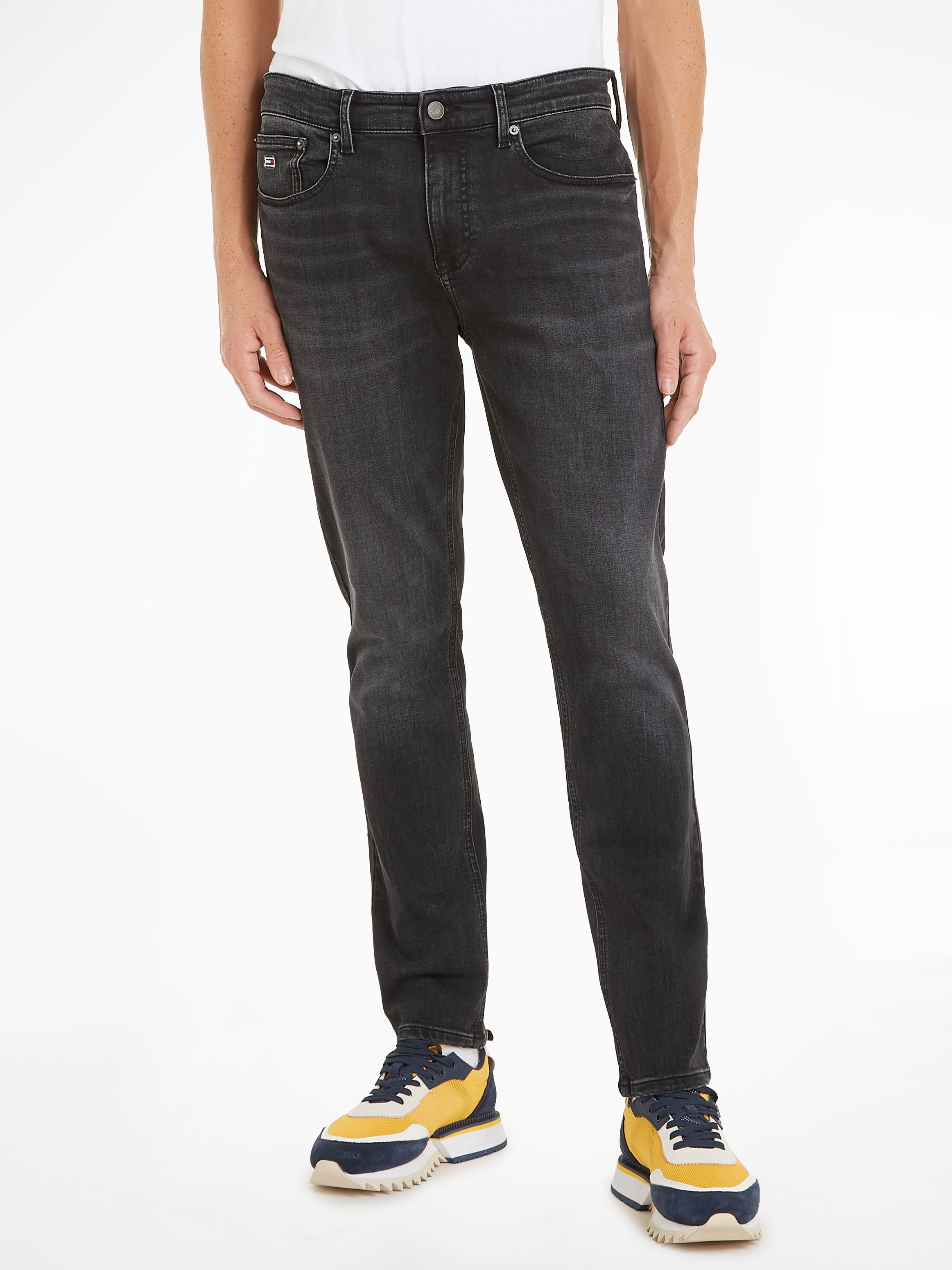 Tommy Jeans Tapered-fit-Jeans "Austim Slim Tapered", mit Logostickereien günstig online kaufen