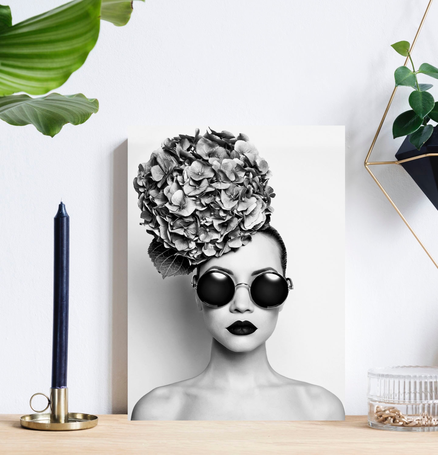 queence Acrylglasbild »Frau mit Blumenhut«, Frau-Kunst-Schwarz-Weiß-Bilder von Frauen, Fine Art-Print in Galeriequalität