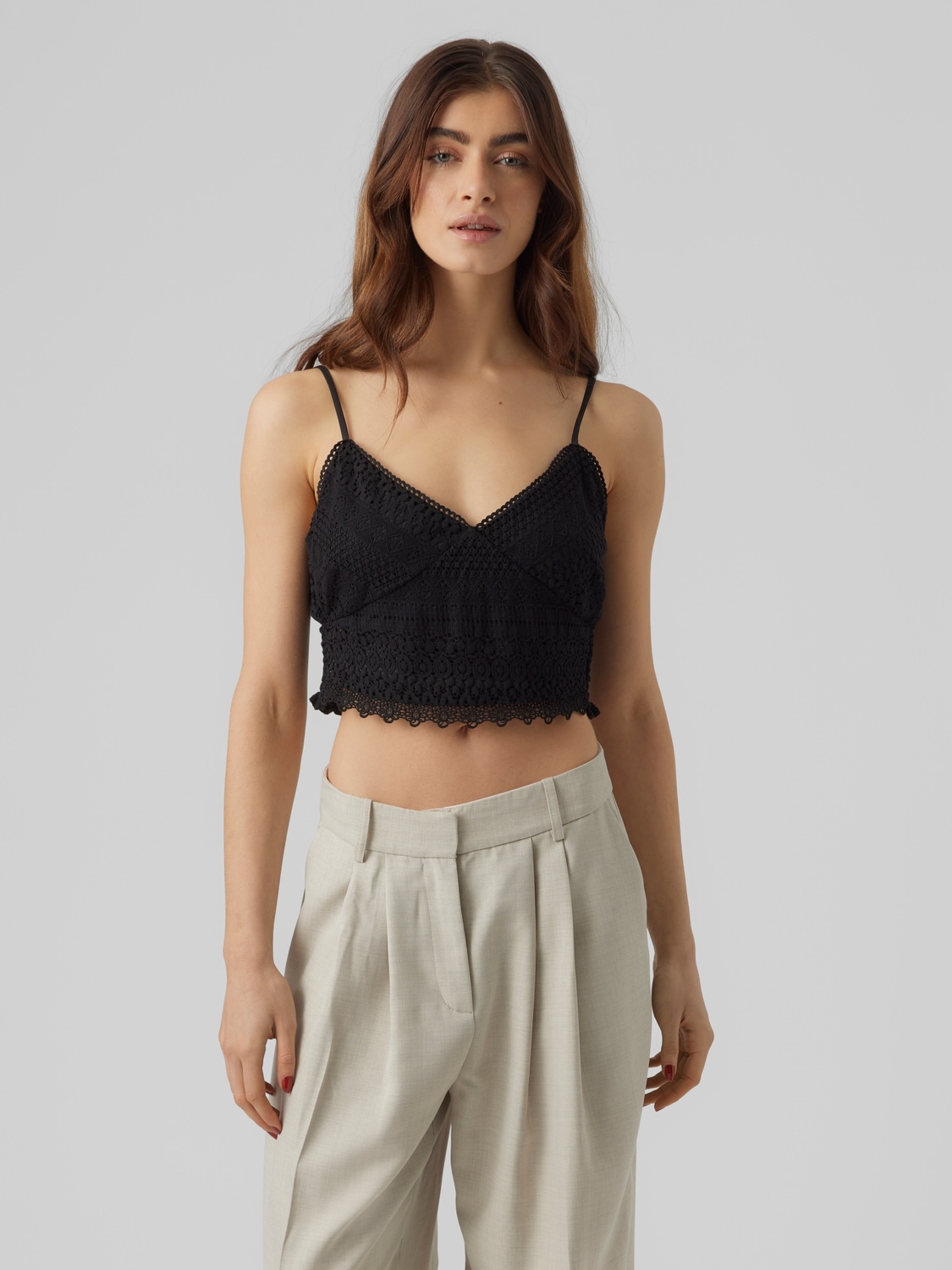 Vero Moda Spaghettitop "VMHONEY LACE V-NECK CROPPED TOP WVN"