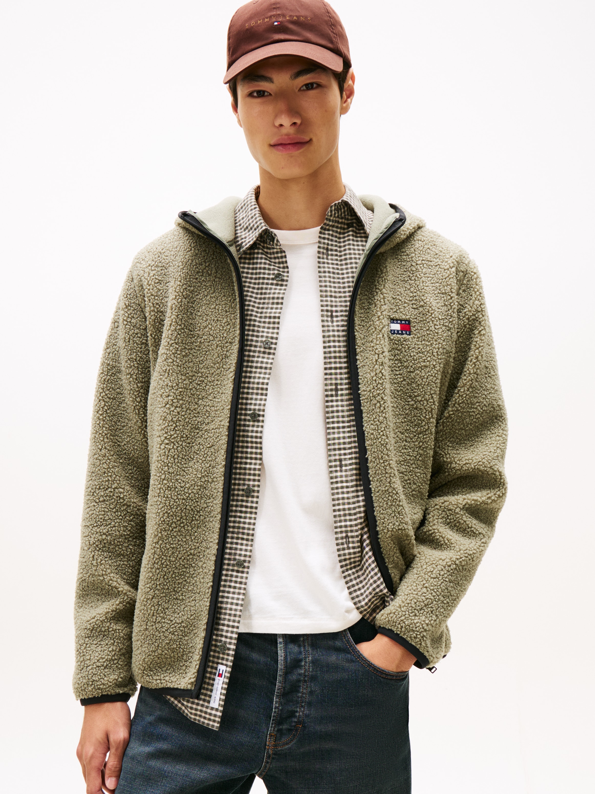 Tommy Jeans Plüschjacke "TJM REG BADGE TEDDY ZIP TRU EXT", mit Kapuze, mit günstig online kaufen