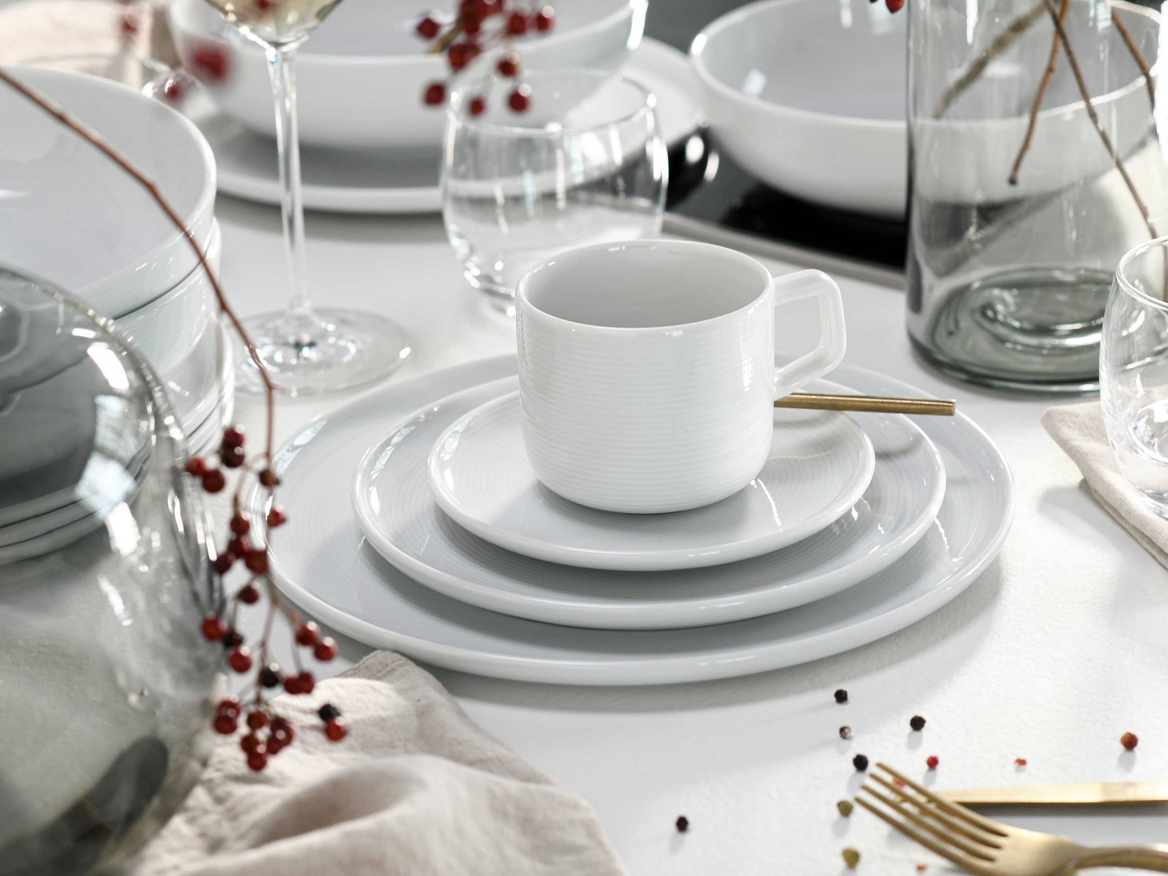CreaTable Kombiservice »Session, Service, 30-tlg.« Teller ohne Fahne mit großem Spiegel, Elegantes Rillenrelief