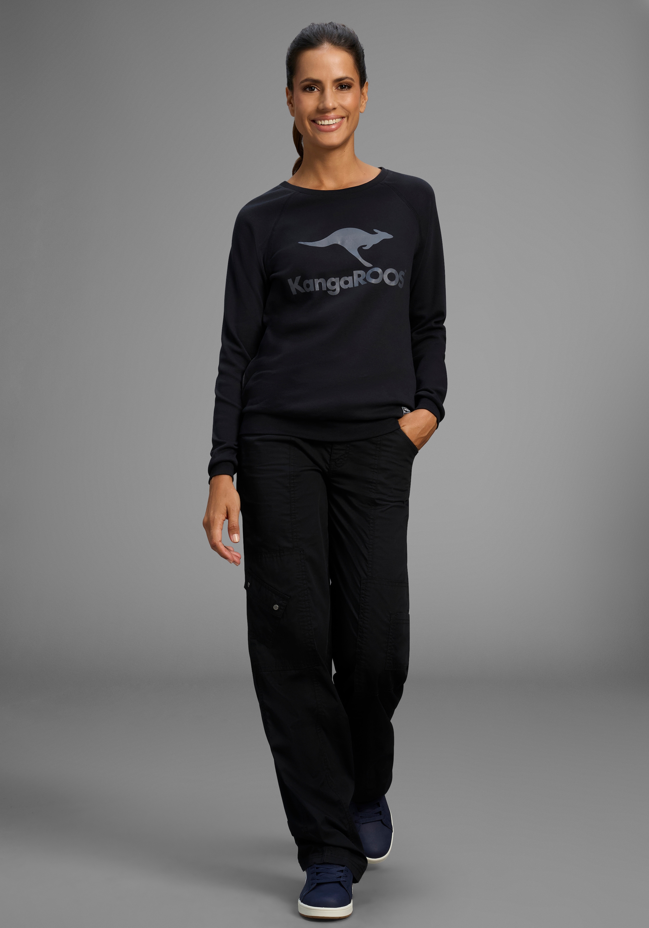 KangaROOS Sweatshirt, Langarm, figurumspielender Schnitt, mit Print, Rundhalsausschnitt