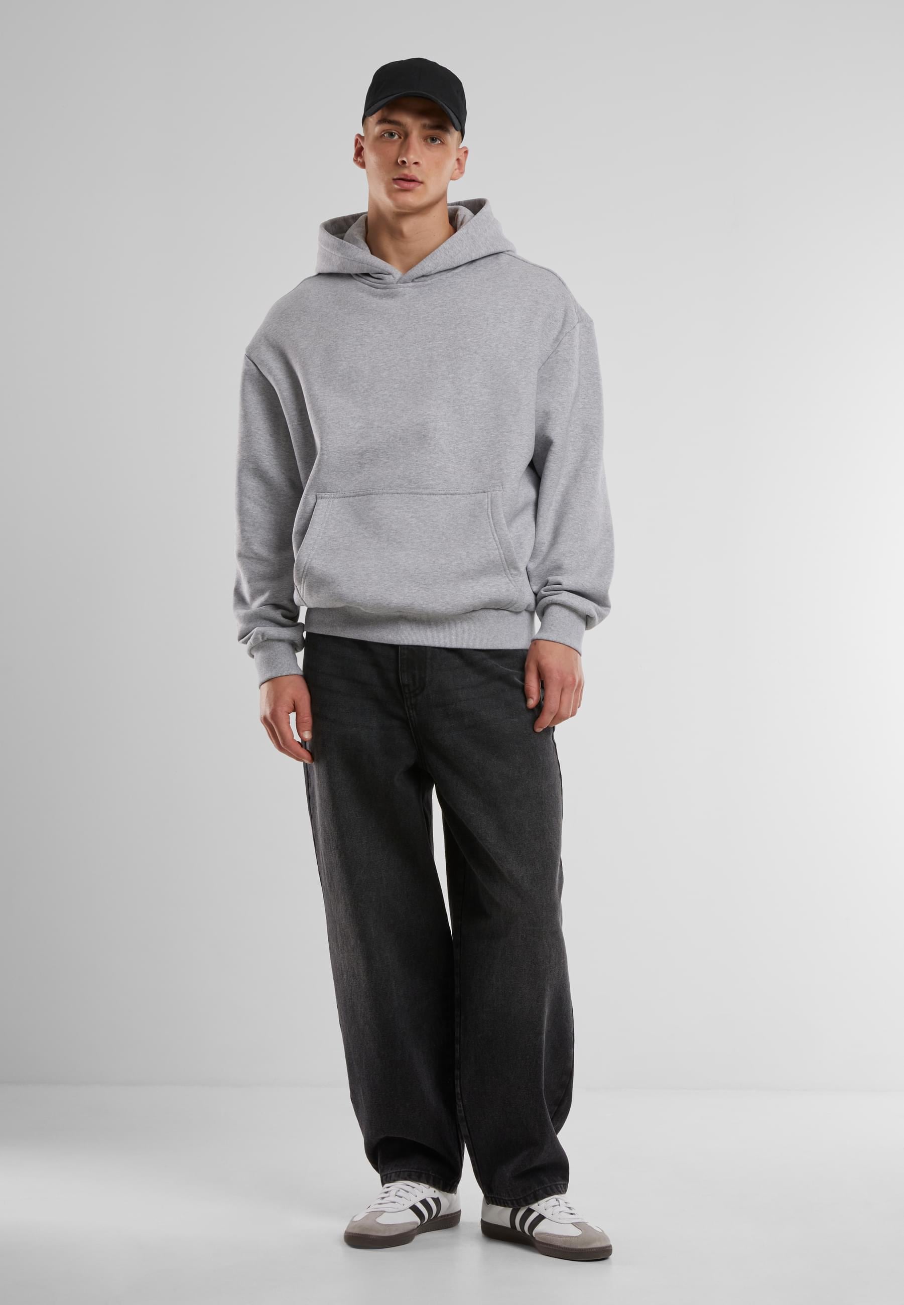 URBAN CLASSICS Bequeme Jeans »Urban Classics Tapered Heavy Ounce Baggy Jeans«