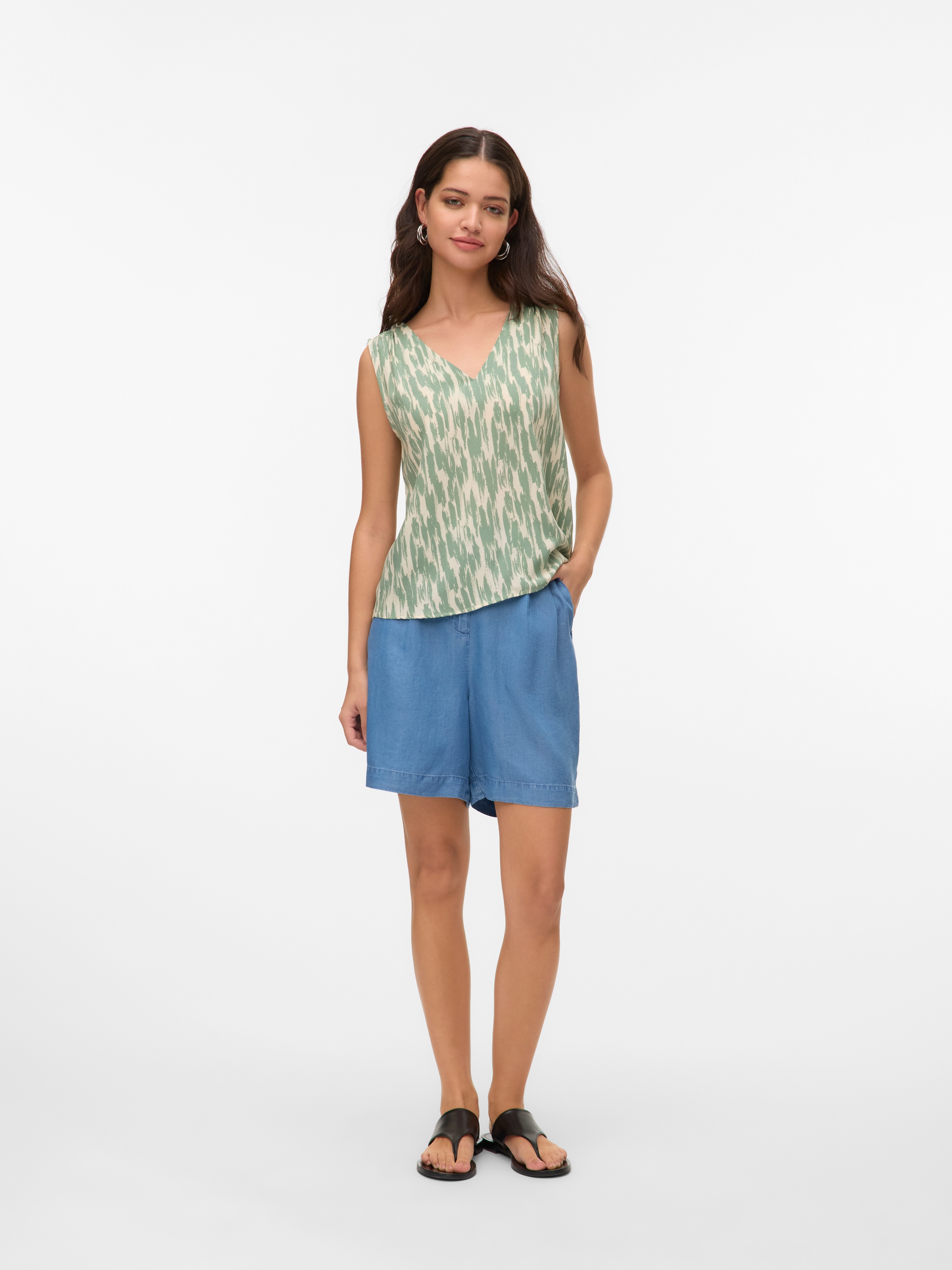 Vero Moda Shorts »VMFLEUR HW BERMUDA TENCEL SHORTS GA«