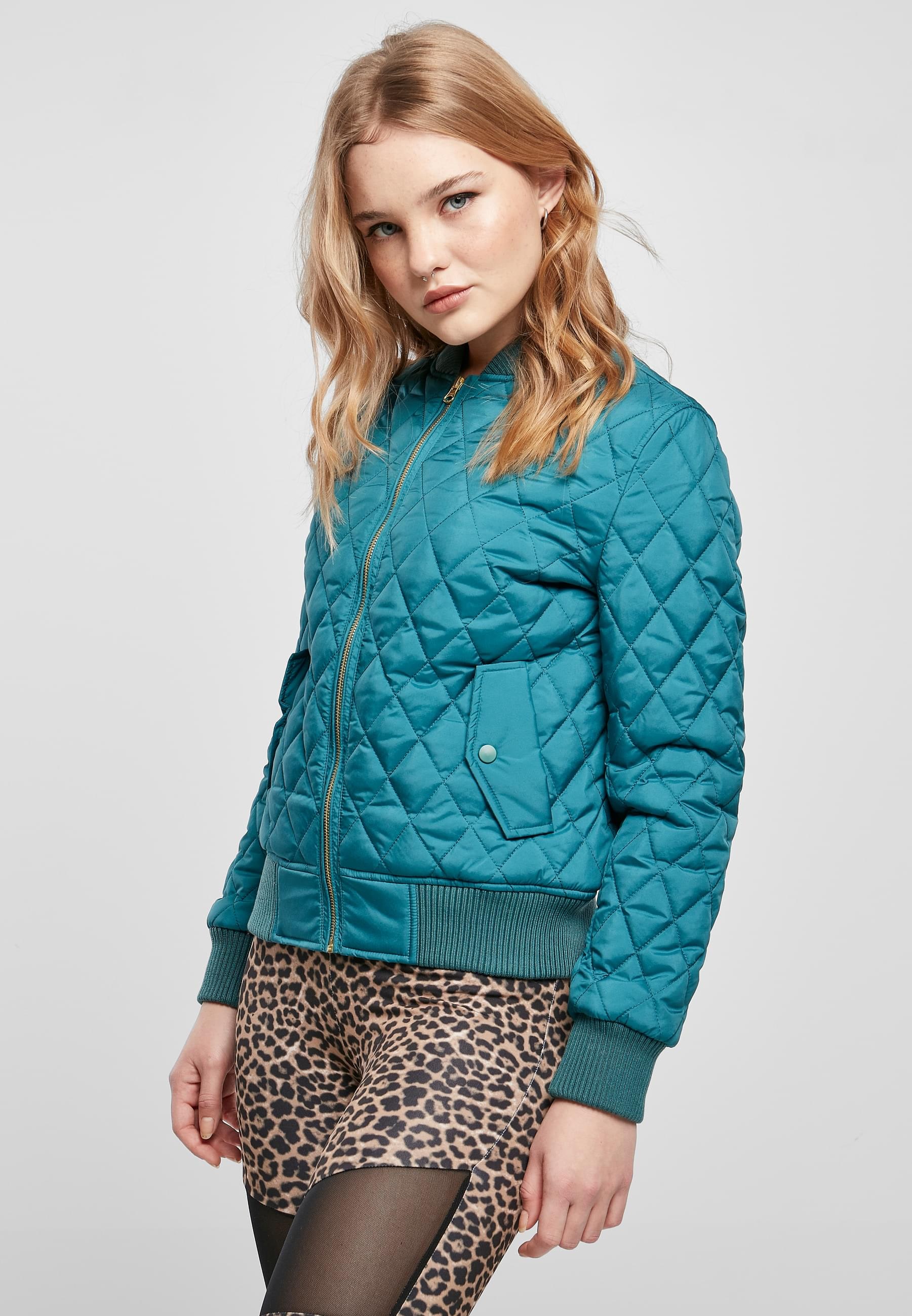 URBAN CLASSICS Allwetterjacke »Urban Classics Damen Ladies Diamond Quilt Nylon Jacket«, (1 St.), ohne Kapuze