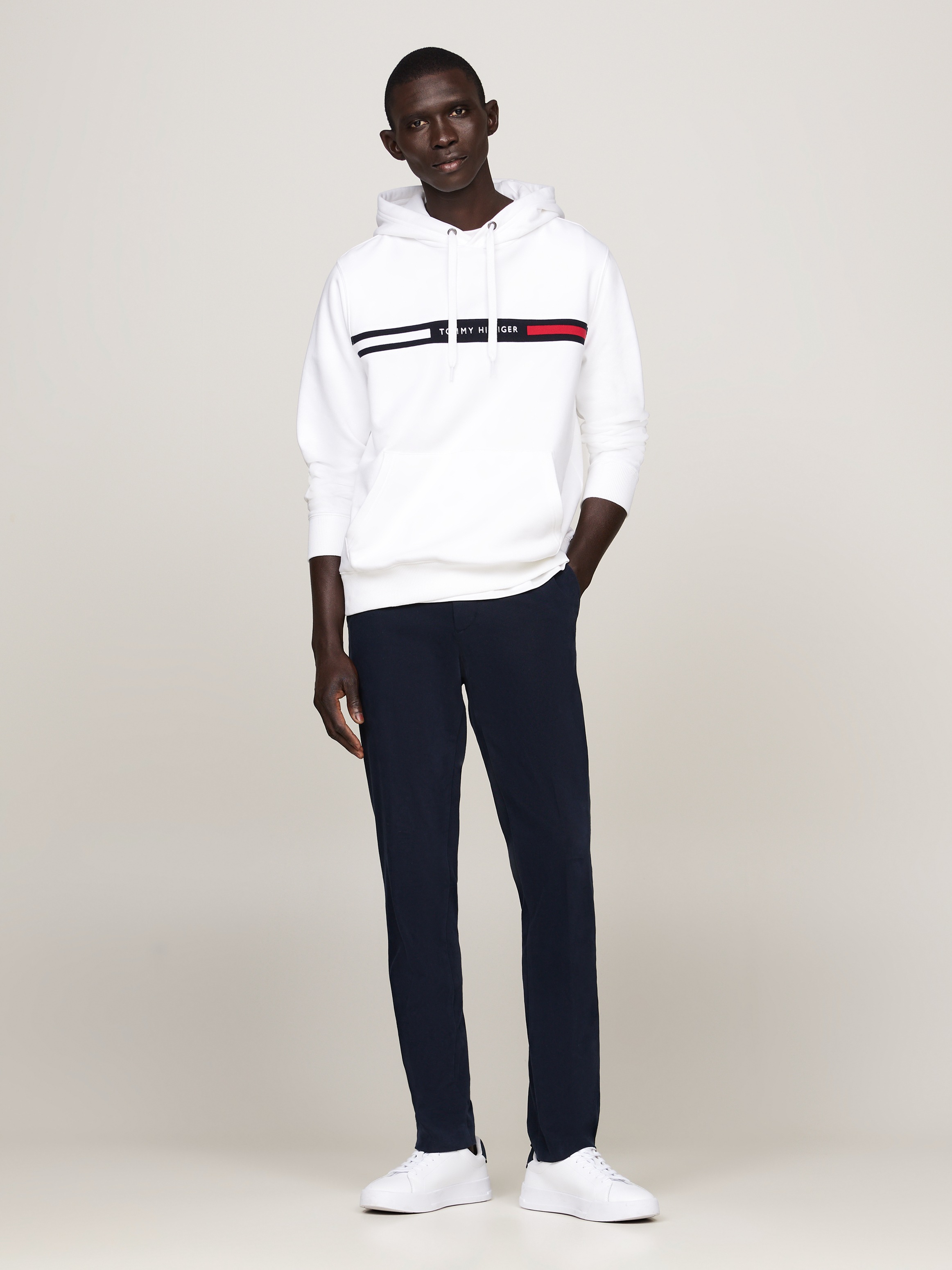 Tommy Hilfiger Kapuzensweatshirt »HILFIGER CHEST INSERT HOODY«, mit Kapuze, Kängurutasche, Logoschriftzug