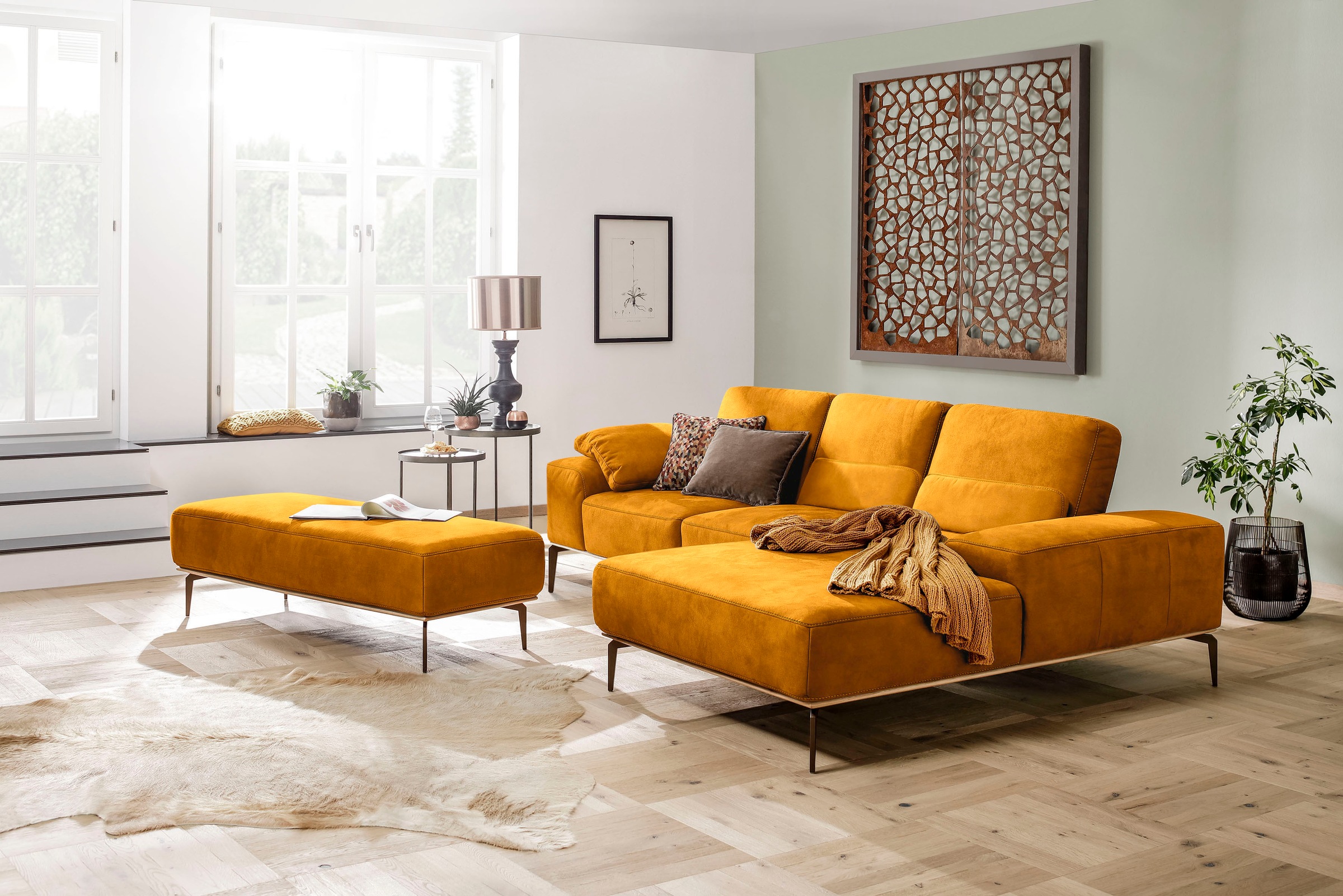 W.SCHILLIG Ecksofa »run, Designsofa mit tollem Sitzkomfort, bequem, L-Form«, mit Holzsockel, Füße in Bronze pulverbeschichtet, Breite 279 cm