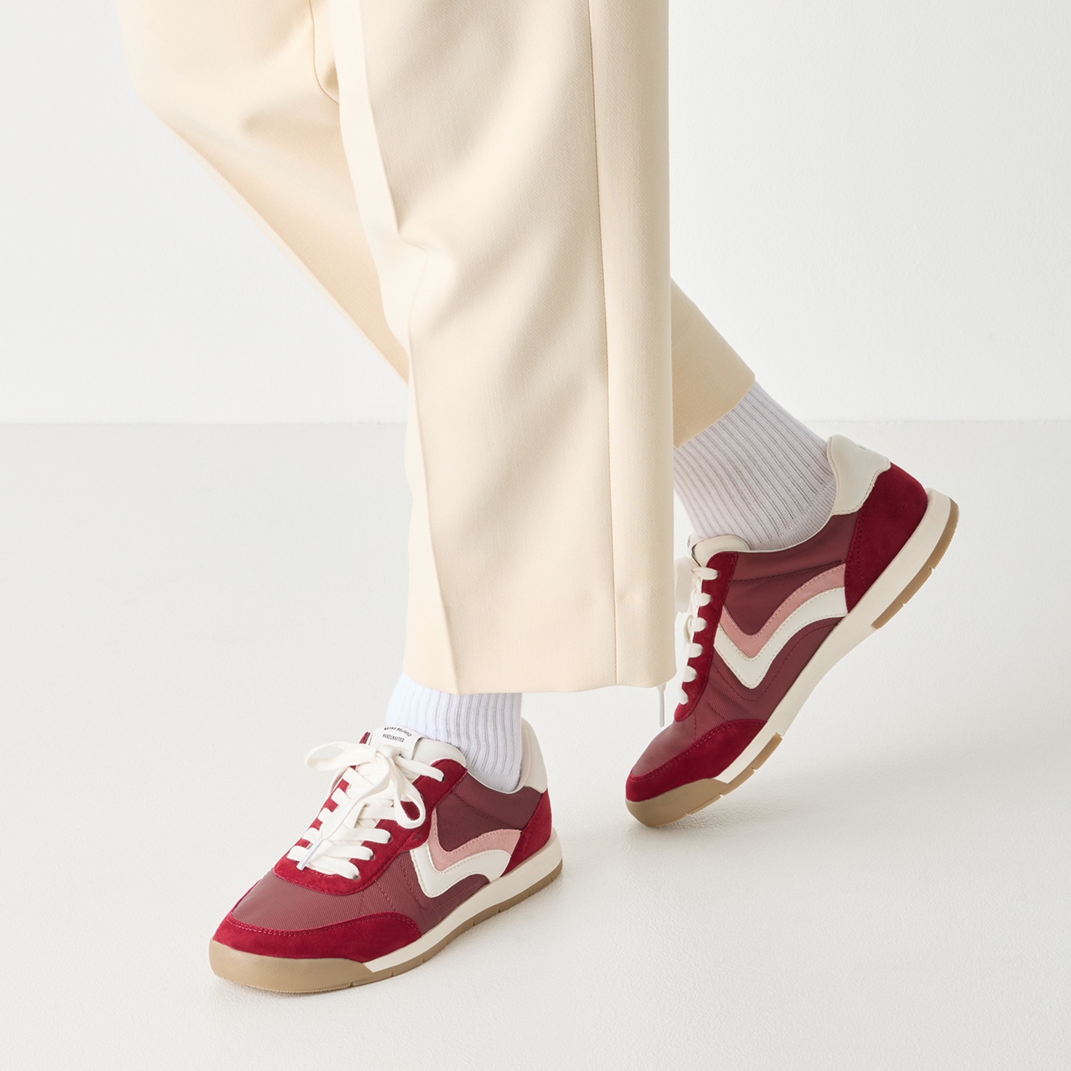 Tamaris Sneaker, Freizeitschuh, Halbschuh, Schnürschuh, weich gepolsterter Schaftrand