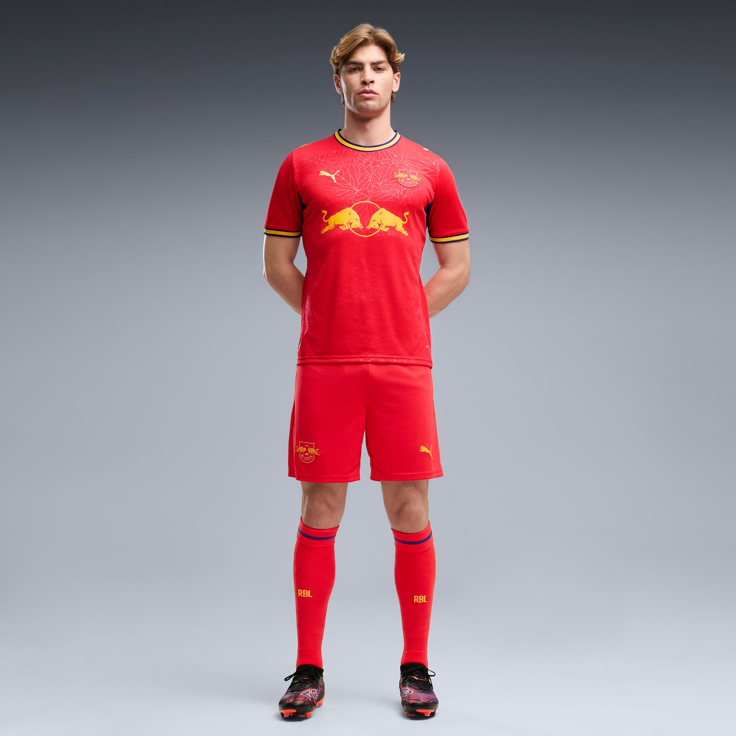 PUMA Trainingsshorts »RBL SHORTS REPLICA«  mit DryCELL Technologie, atmungsaktiv, reguläre Passform