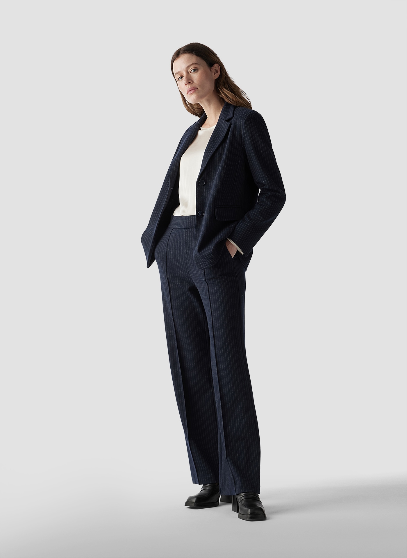 LeComte Jerseyhose »LeComte Dunkelblaue Stoffhose mit Nadelstreifen«