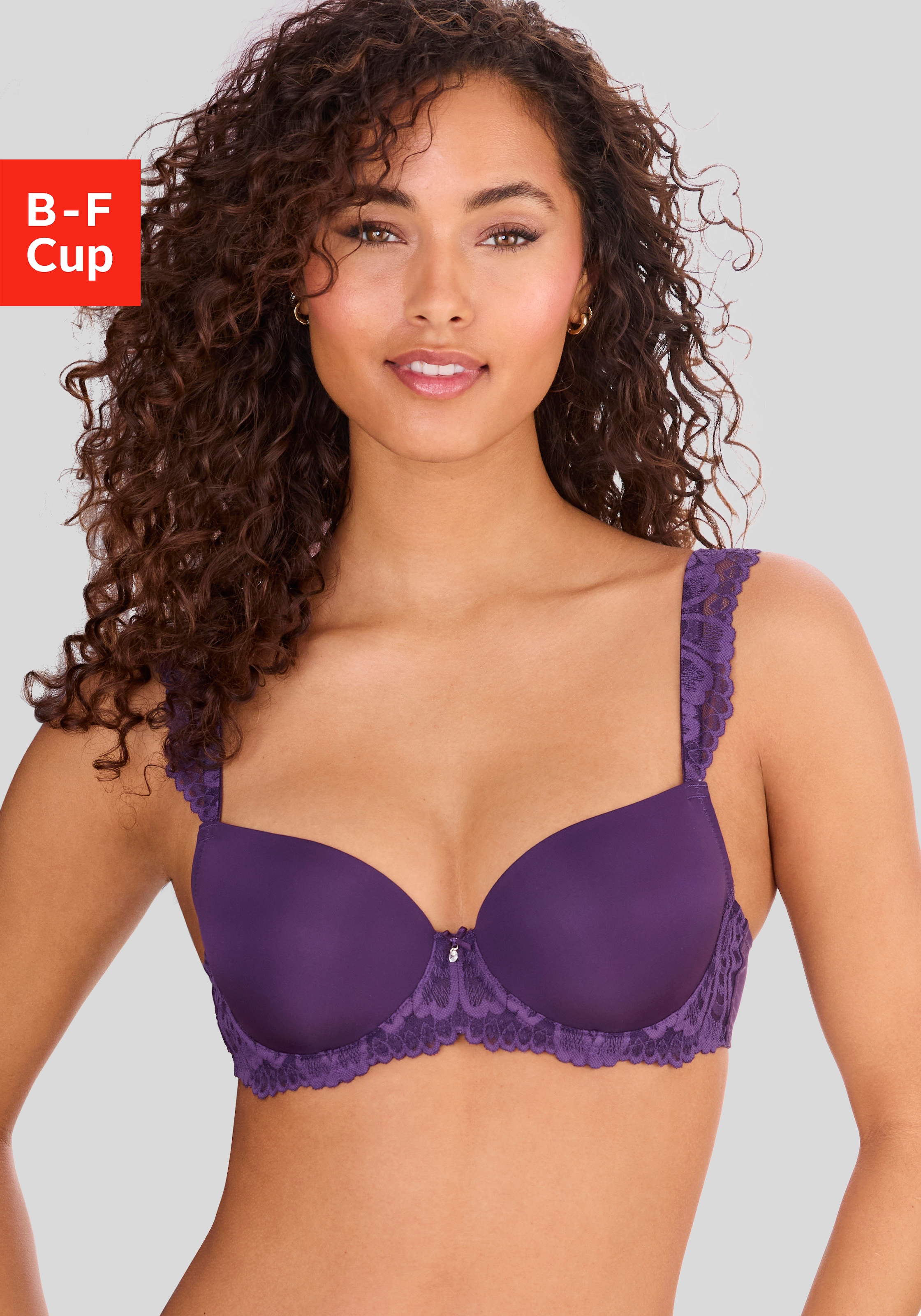 LASCANA Schalen-BH "Flora" mit wunderschönen Spitzenträgern und edlem Glitzeraccessoire, Dessous