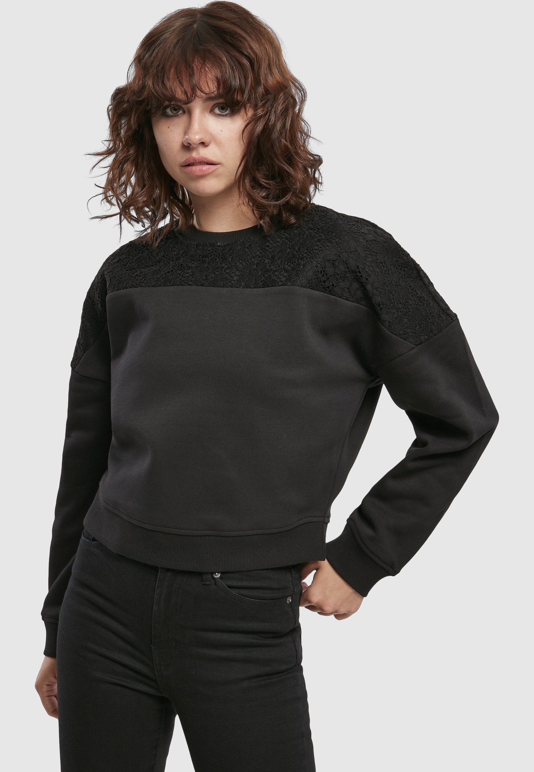 URBAN CLASSICS Sweater »Urban Classics Damen Ladies Short Oversized Lace Inset Crew«, 1 Stk.

