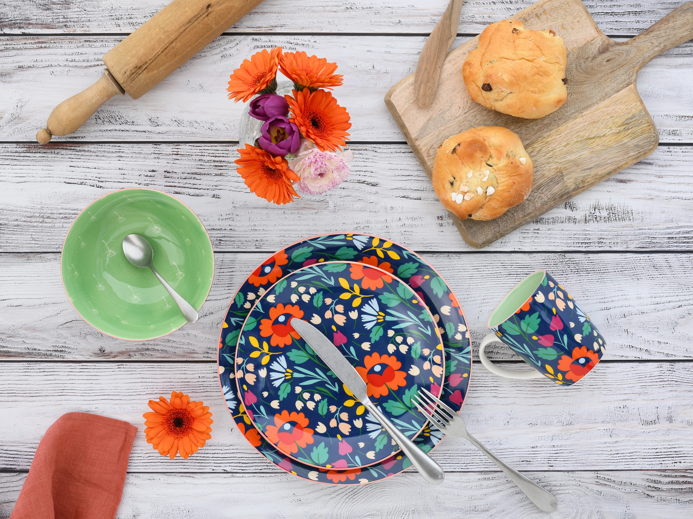 CreaTable Kombiservice »Folklore Blau, Kombi-Service 16 tlg«, (Set, 16 tlg.), Blumenmotive