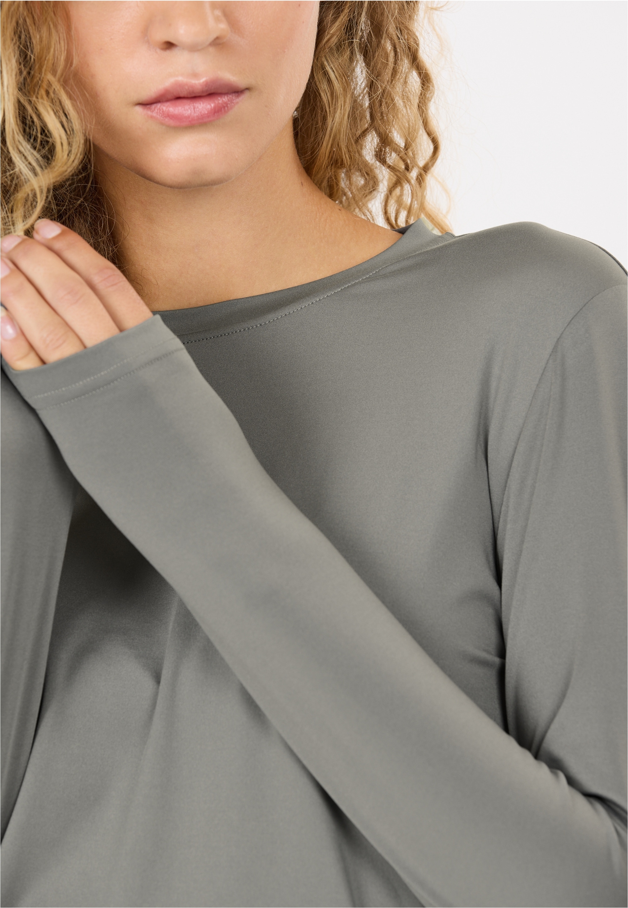 ATHLECIA Langarmshirt »Almi V2« mit atmungsaktiver Funktion