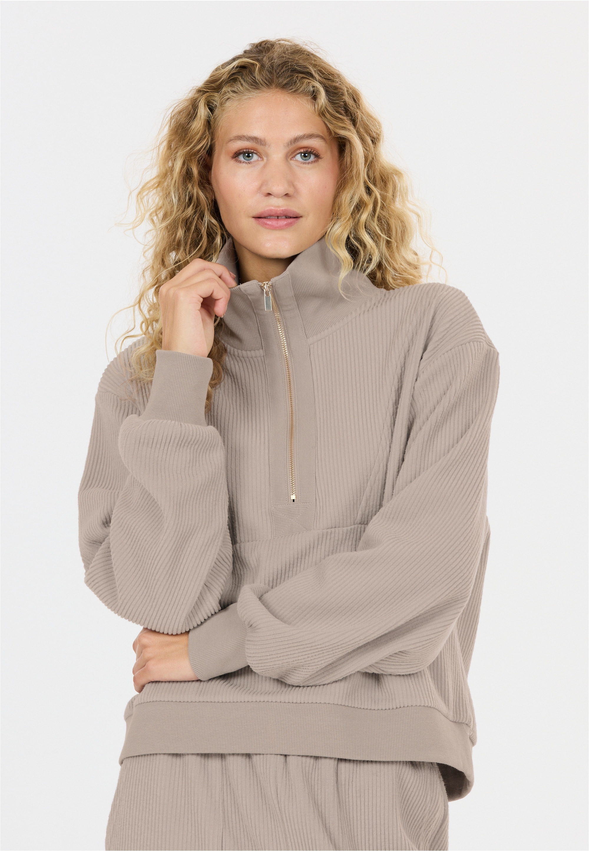 ATHLECIA Sweatshirt "Reiley", in komfortabler Qualität