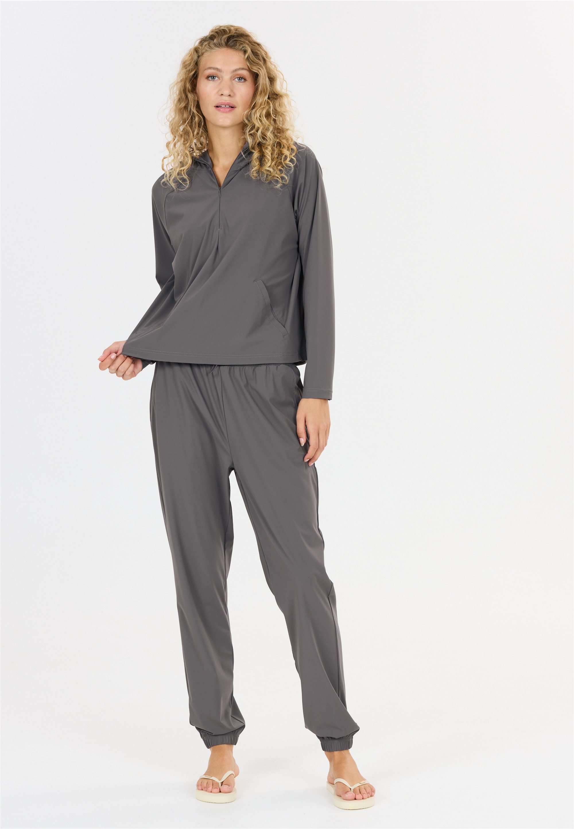 ATHLECIA Laufjacke "Amis" in dehnbarer und bequemer Qualität