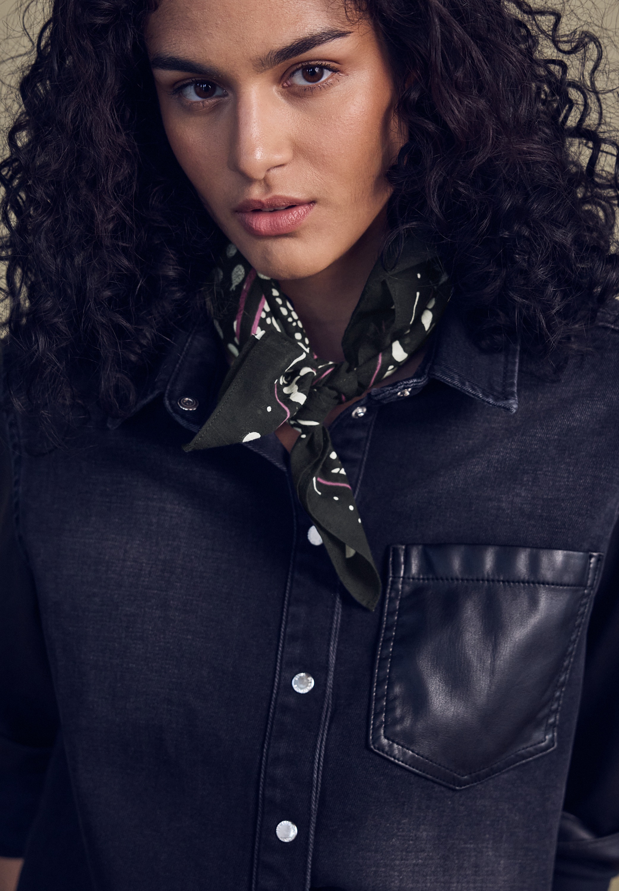 STREET ONE STUDIO Halstuch mit grafischem Muster günstig online kaufen