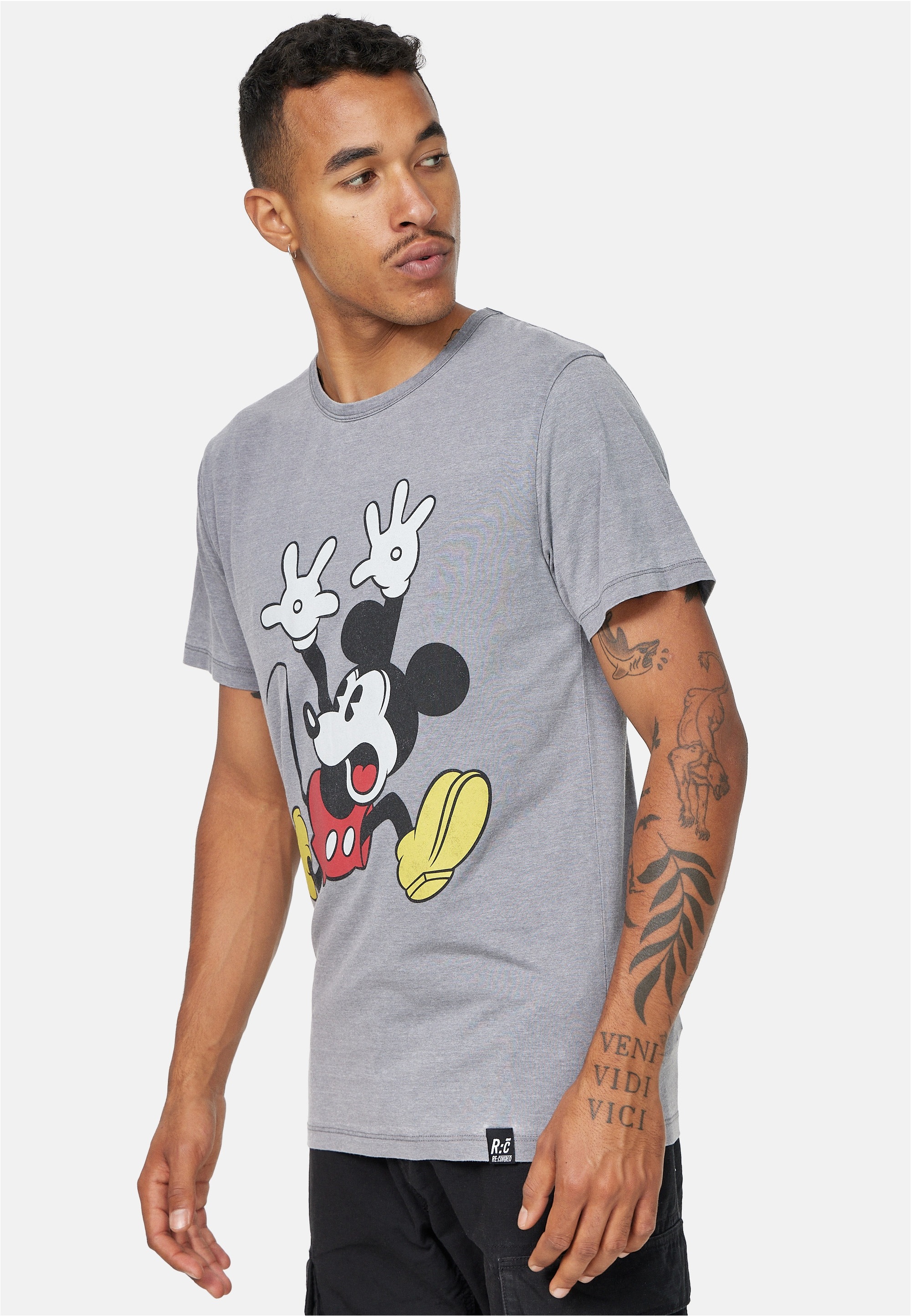Thumbnail - Recovered T-Shirt "Disney Mickey Mouse Panic" im zeitlosen Design