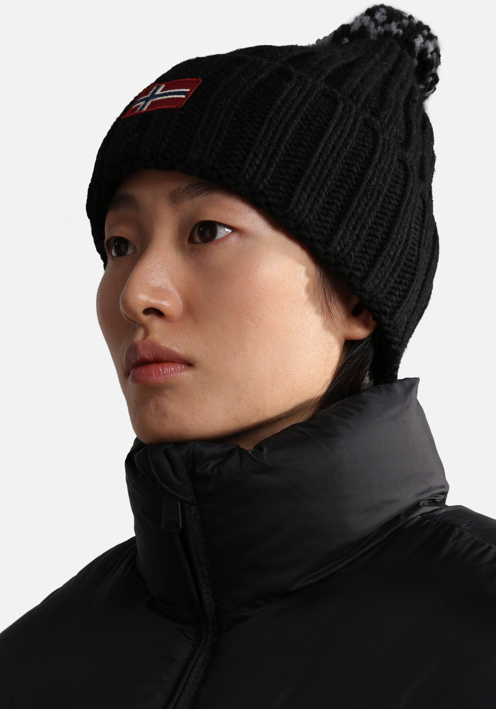 Napapijri Beanie "SEMIURY", mit Bommel günstig online kaufen