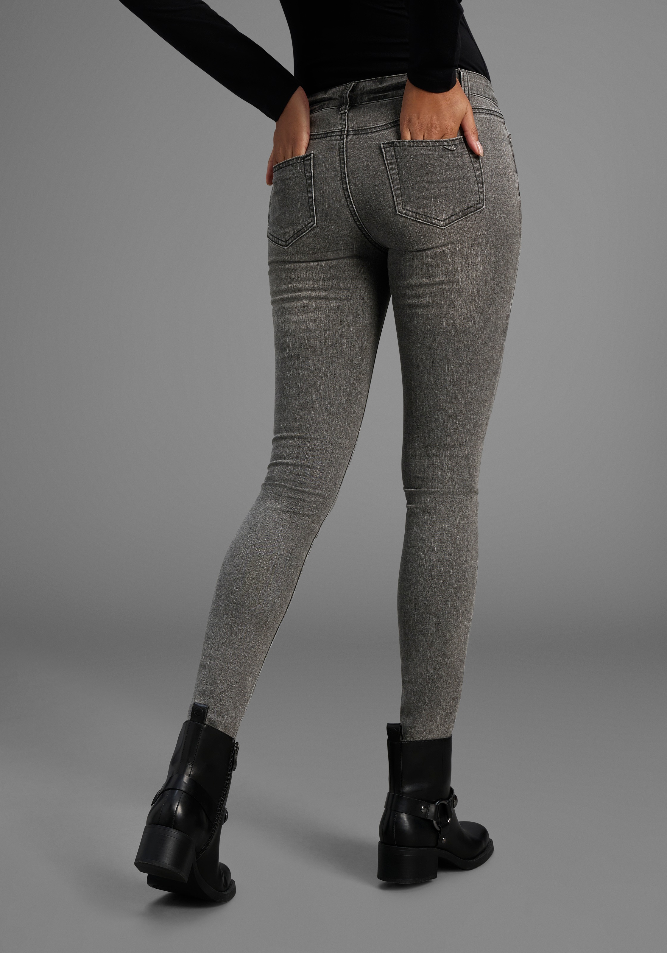 Arizona Skinny-fit-Jeans "mit Keileinsätzen" extra-enger Beinschnitt, niedr günstig online kaufen