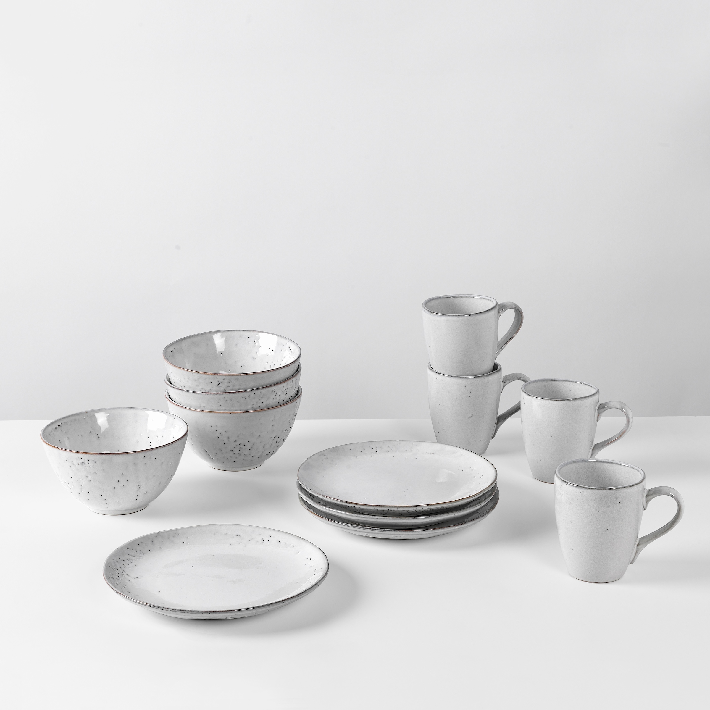 Broste Copenhagen Frühstücks-Geschirrset »Nordic Sand, inklusive Serviette Wilhemina«, (Set, 16 tlg.), Beliebte Geschirr Sets Exclusiv mit Geschenk