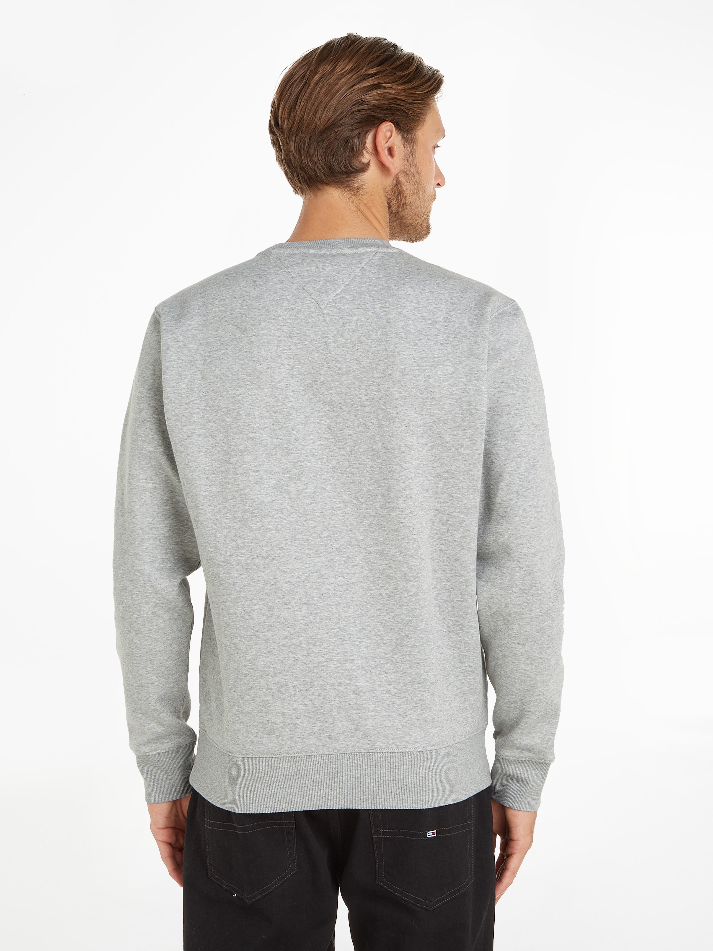 Tommy Jeans Sweatshirt »TJM REGULAR FLEECE C NECK«, mit Markenlogo auf der Brust
