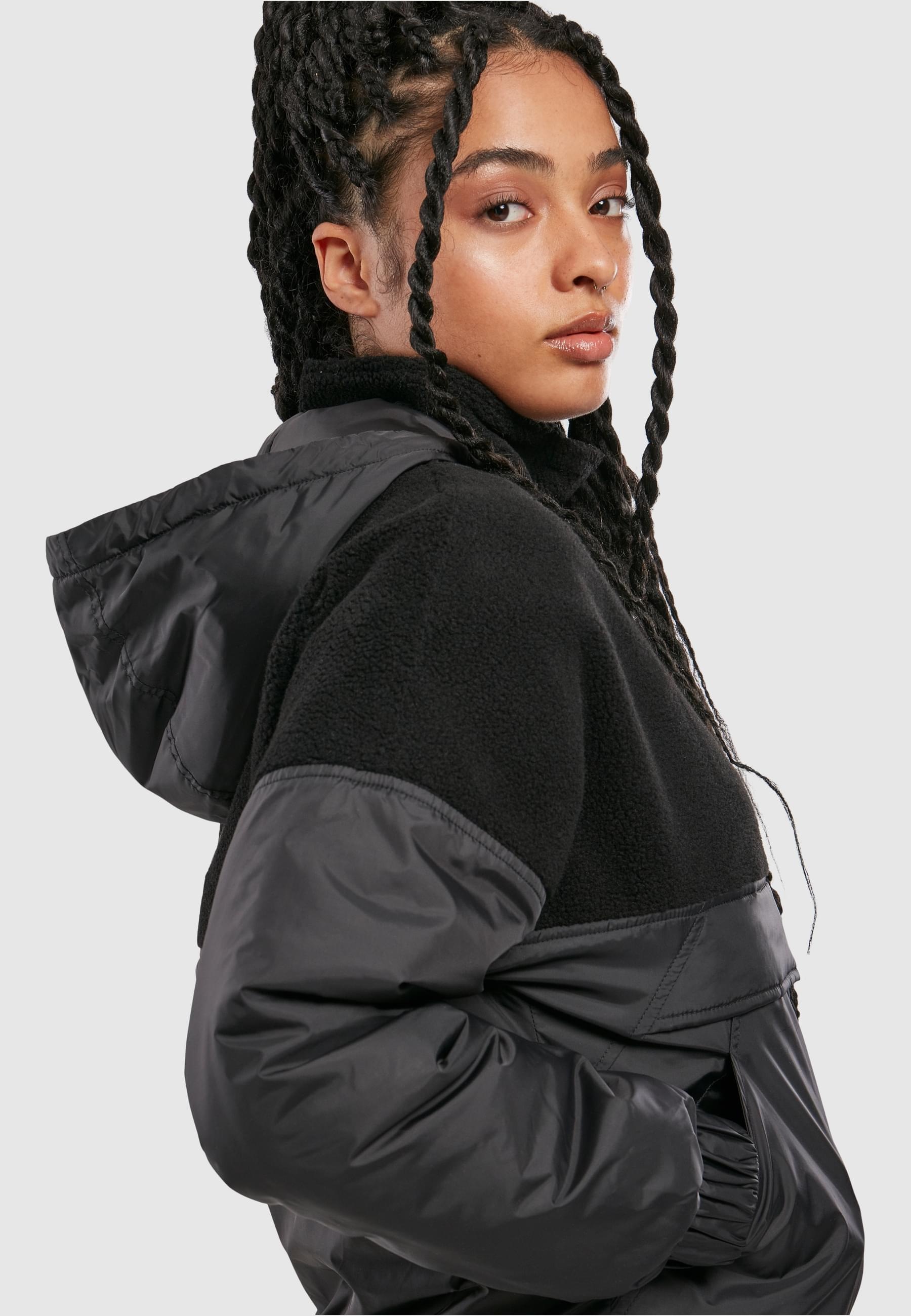 URBAN CLASSICS Winterjacke »Urban Classics Damen Ladies Sherpa Mix Pull Over Jacket«, (1 St.), mit Kapuze