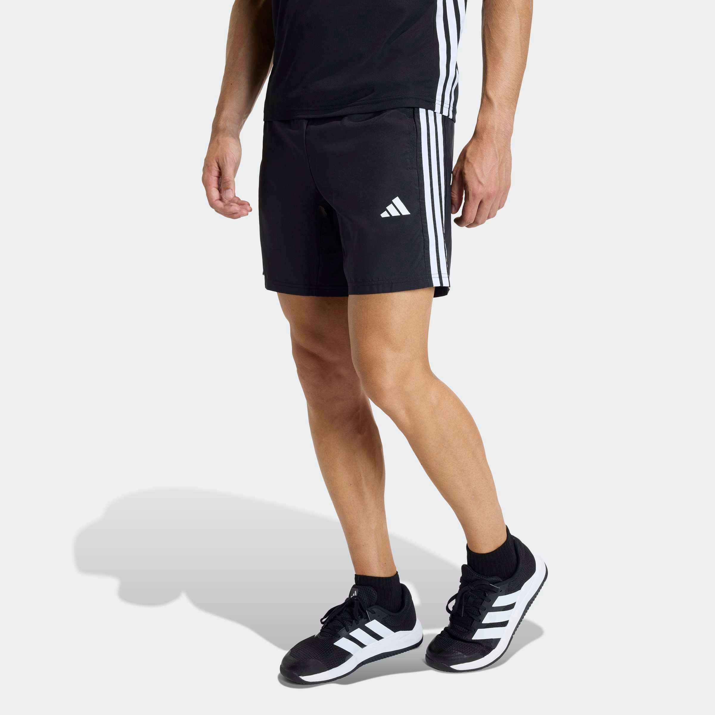 adidas Performance Shorts "WORKOUT ESSENTIALS BASE 3 STRIPES WOVEN" für Fitness und Sportmode, normal-weite Passform