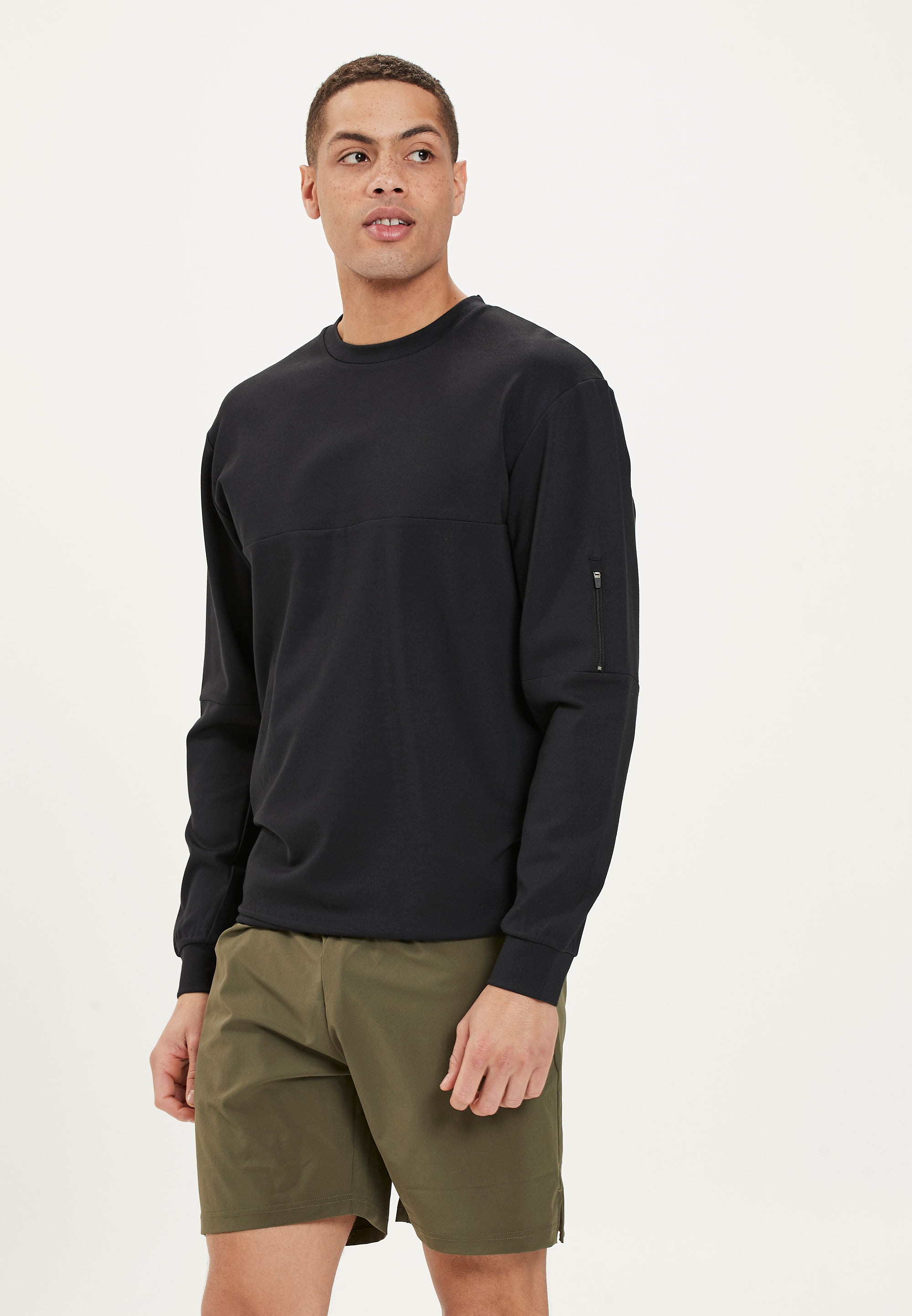Virtus Sweatshirt »Leislon M Crew Neck«, mit praktischer Ärmeltasche