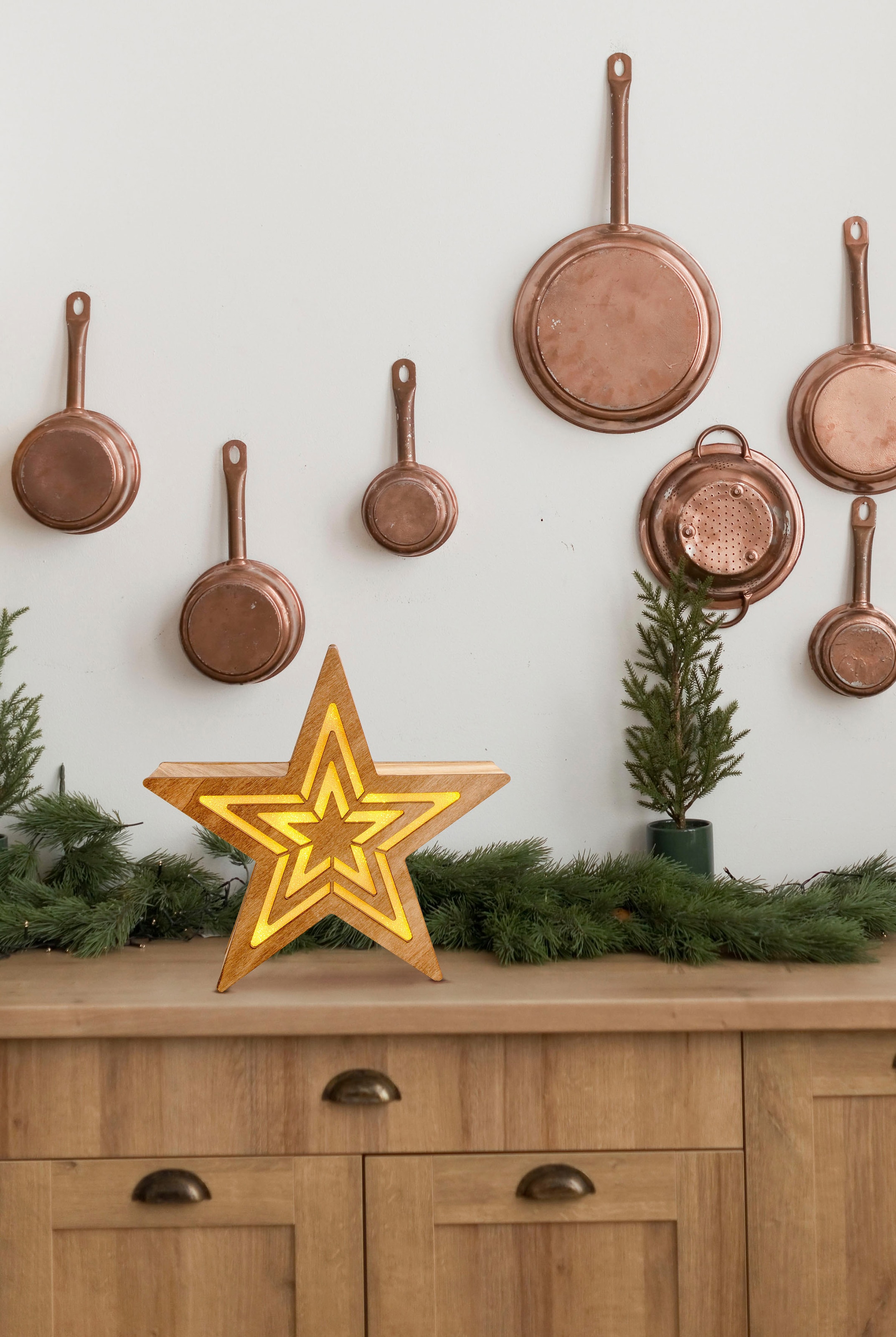 näve LED Stern »Weihnachtsdeko aus Holz«, LED Dekoobjekt aus Holz, inkl. Timer, Höhe ca. 23 cm, Batteriebetrieb