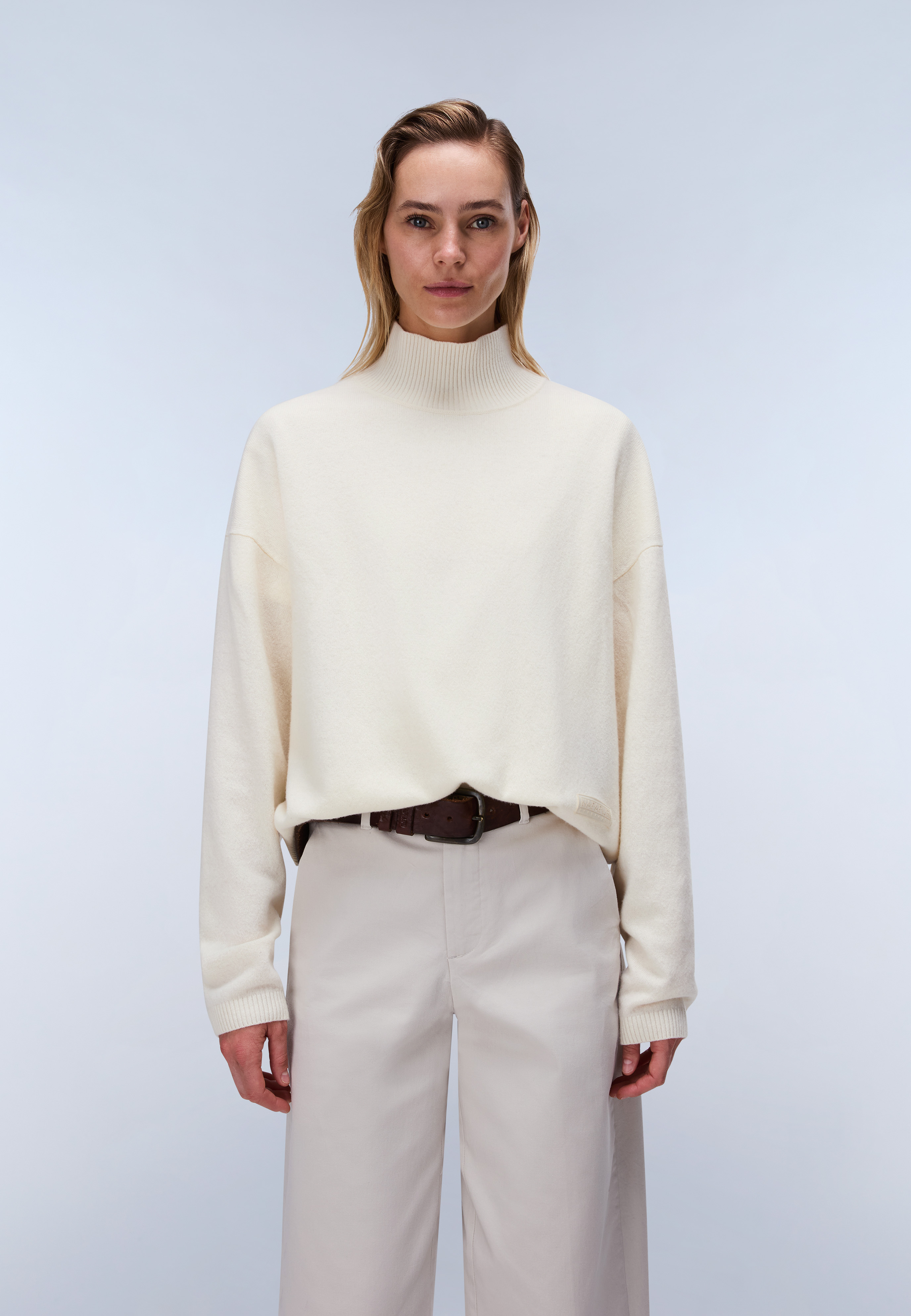 Napapijri Strickpullover "D-MIS T W BEIGE DIMITY" sportlicher Stil, klassischer Strickcharakter, aus Wolle und Polyamid